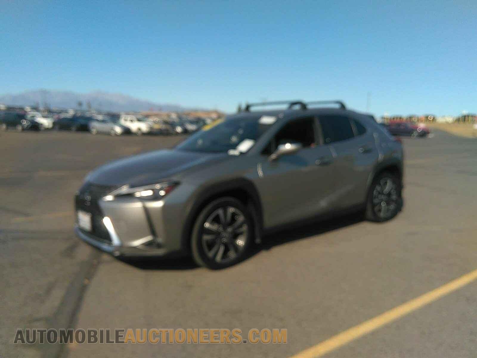 JTHX3JBH3L2021690 Lexus UX 2020