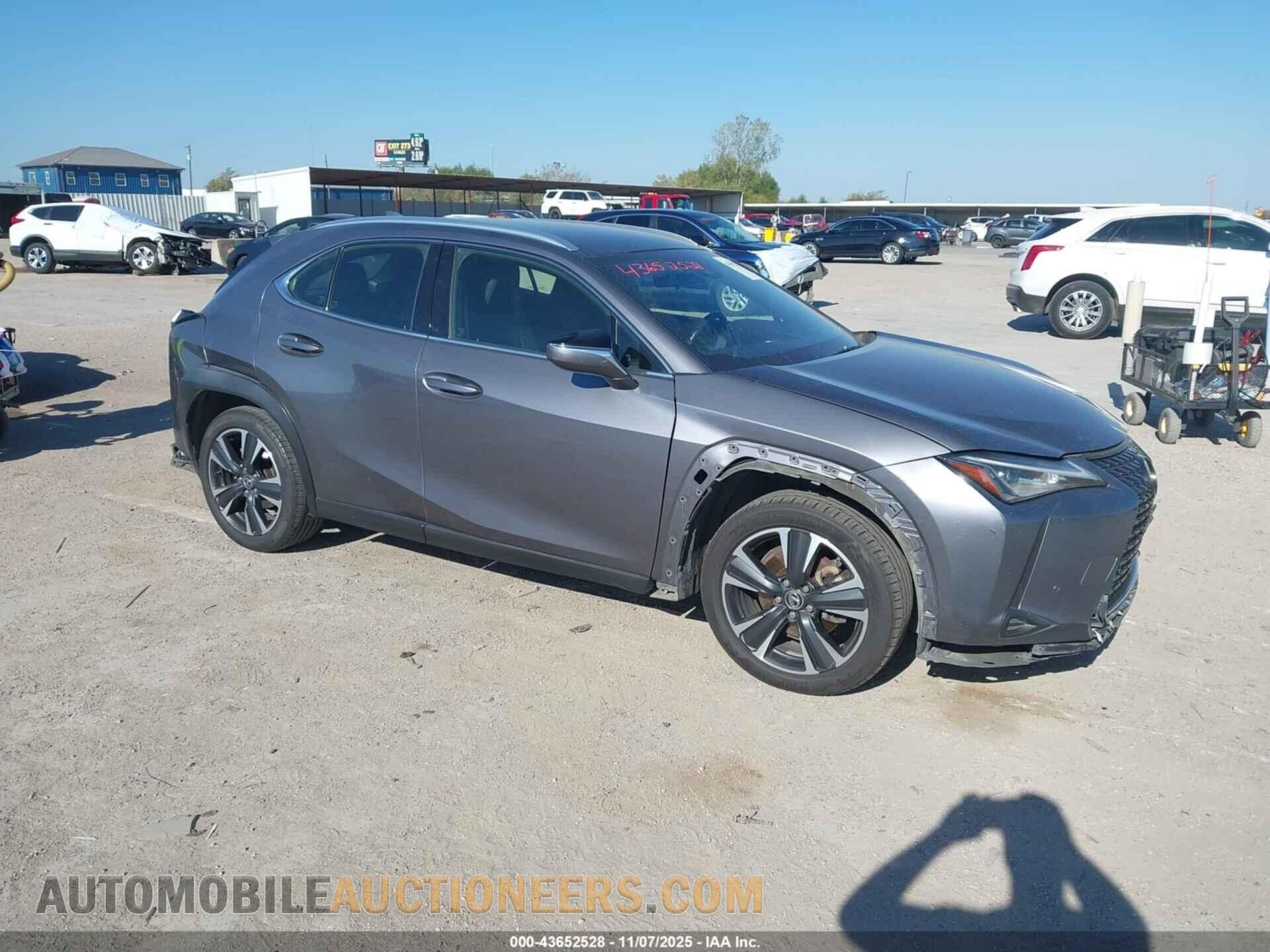 JTHX3JBH3M2032741 LEXUS UX 200 2021