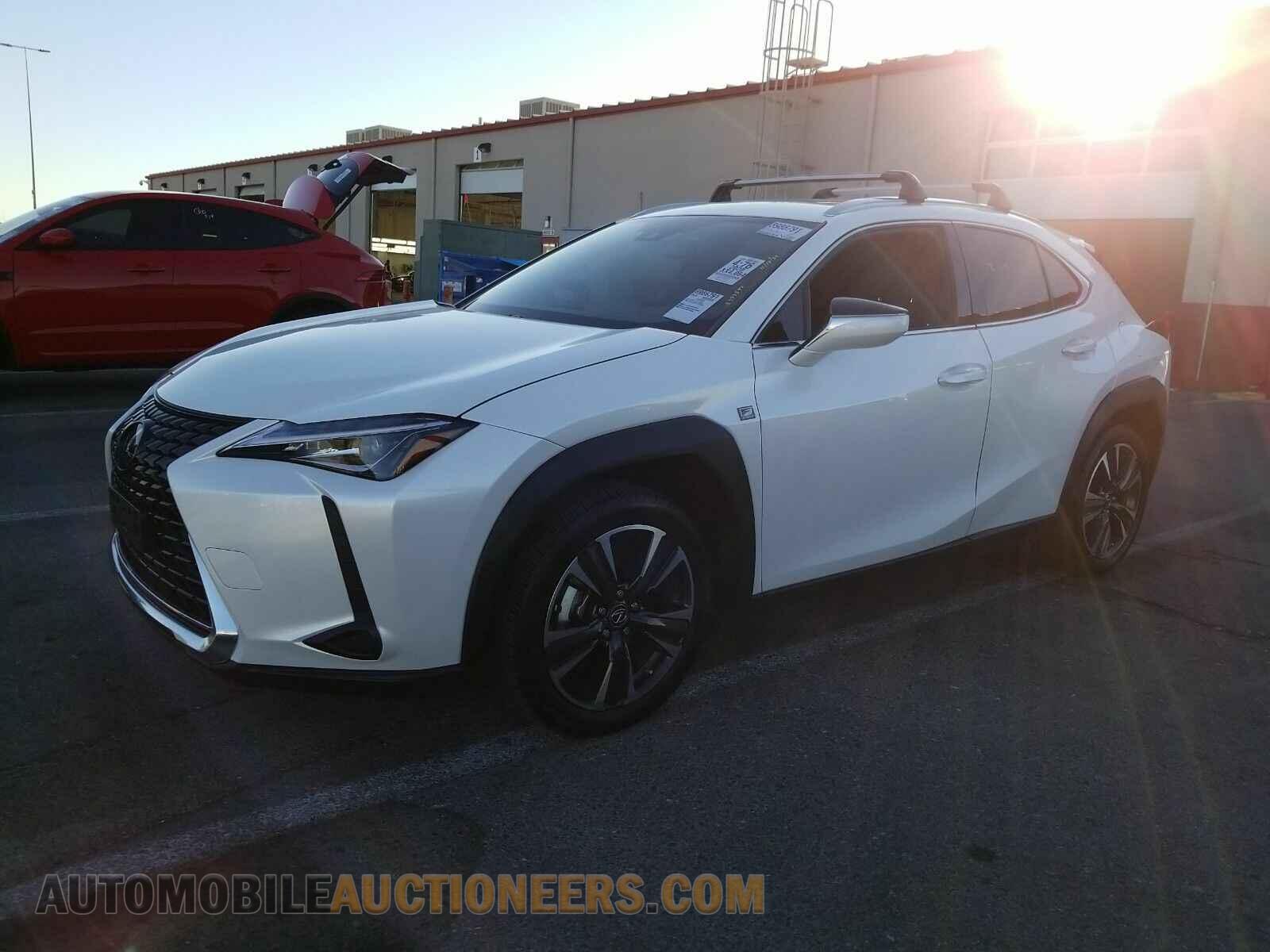JTHX3JBH4L2022041 Lexus UX 2020