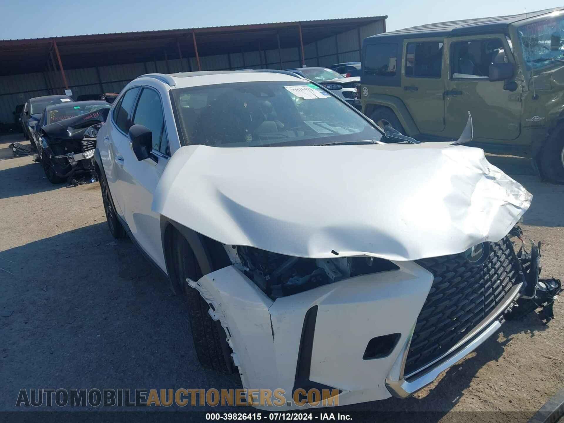 JTHX3JBH4L2024114 LEXUS UX 200 2020