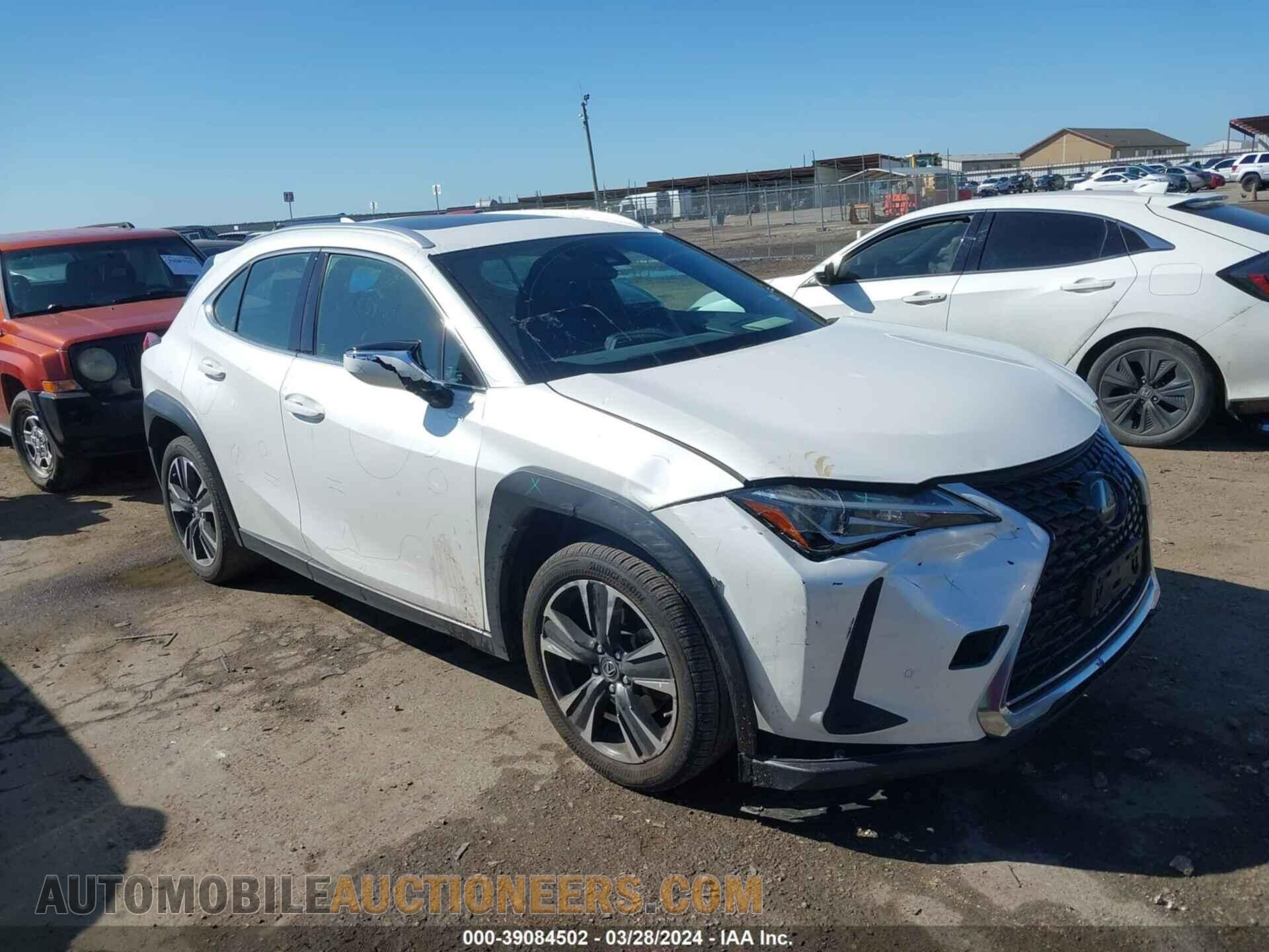 JTHX3JBH7L2021689 LEXUS UX 200 2020