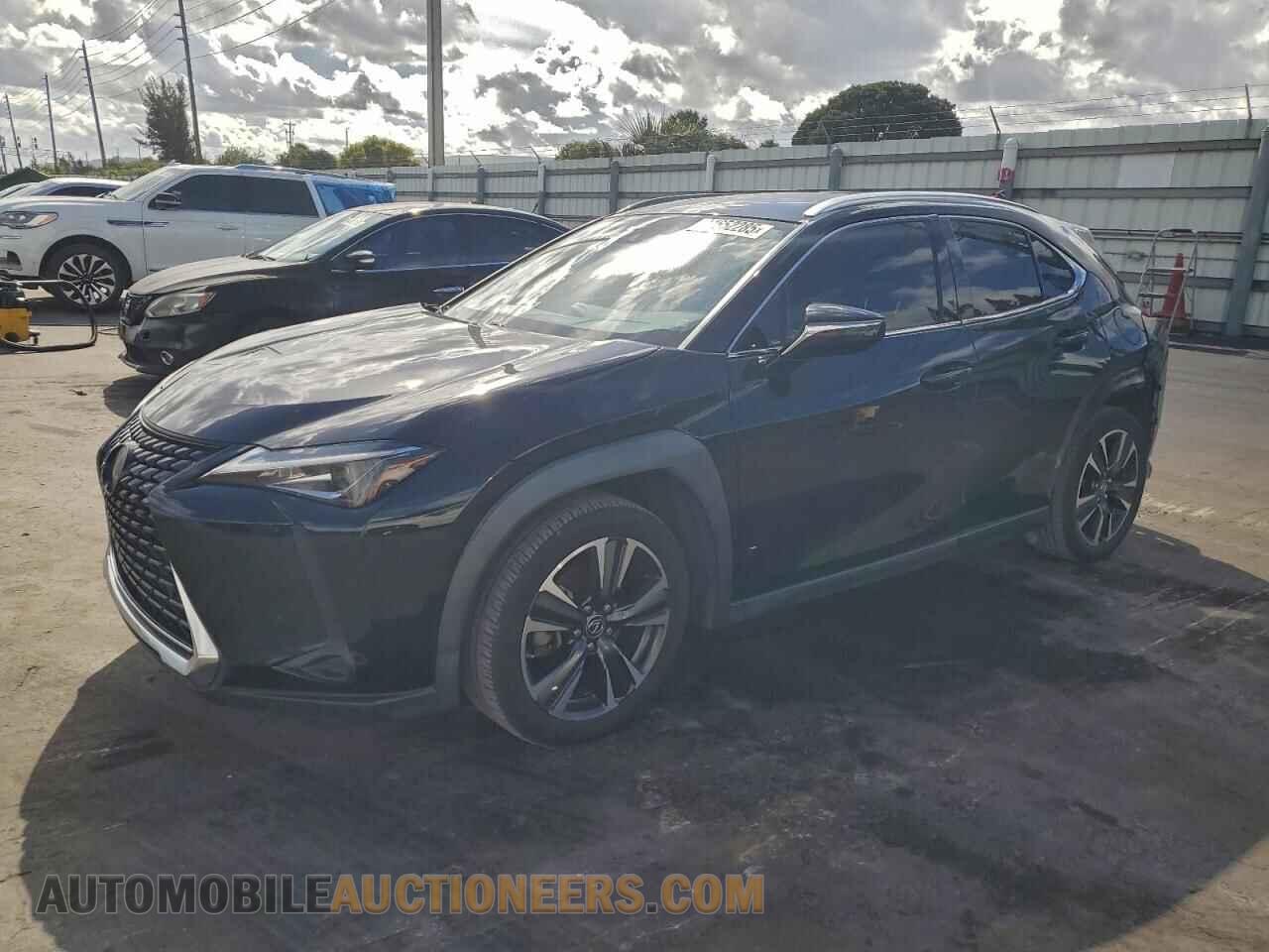 JTHX3JBH7L2022258 LEXUS UX 200 2020
