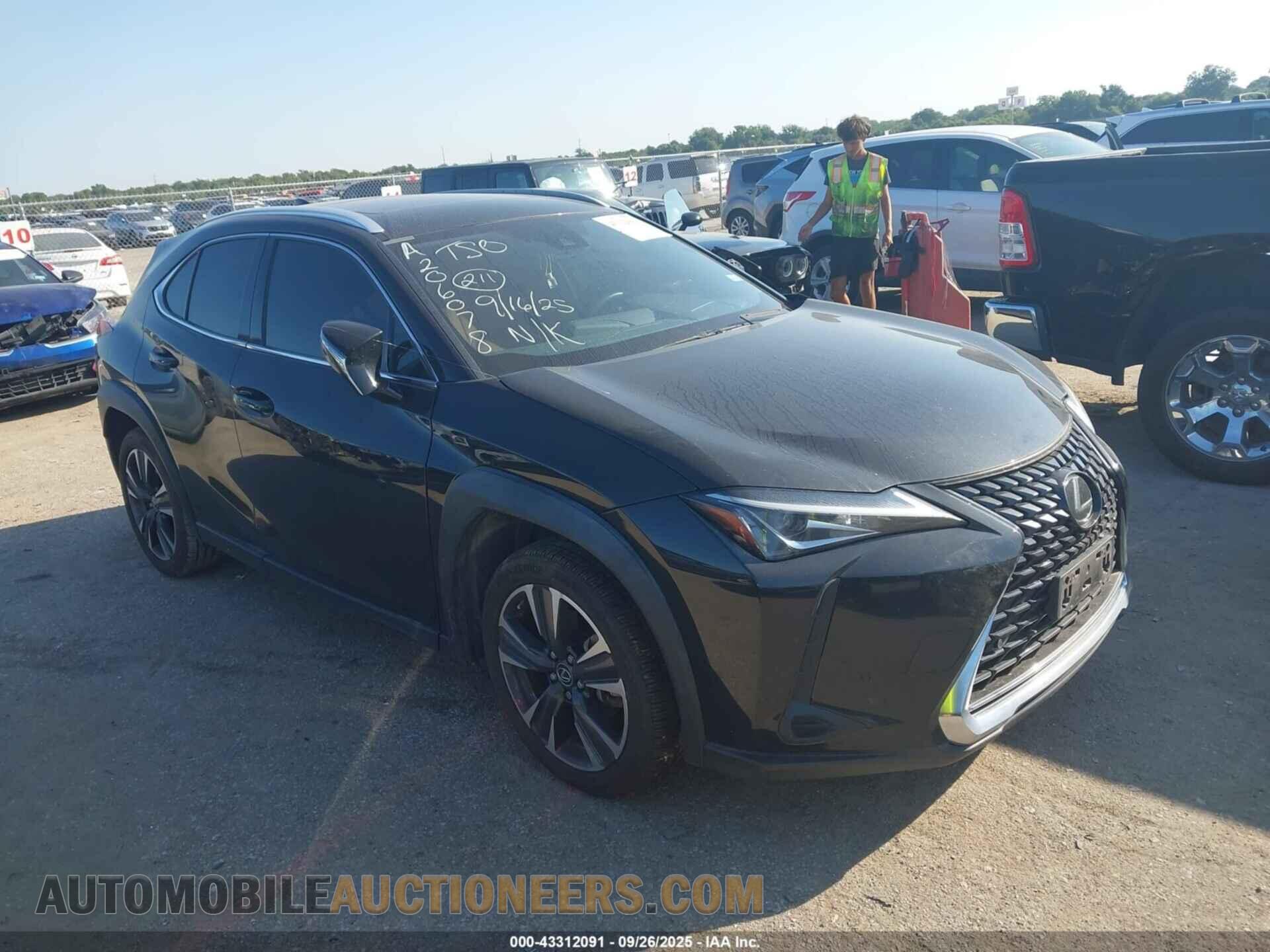 JTHX3JBH8L2031485 LEXUS UX 200 2020