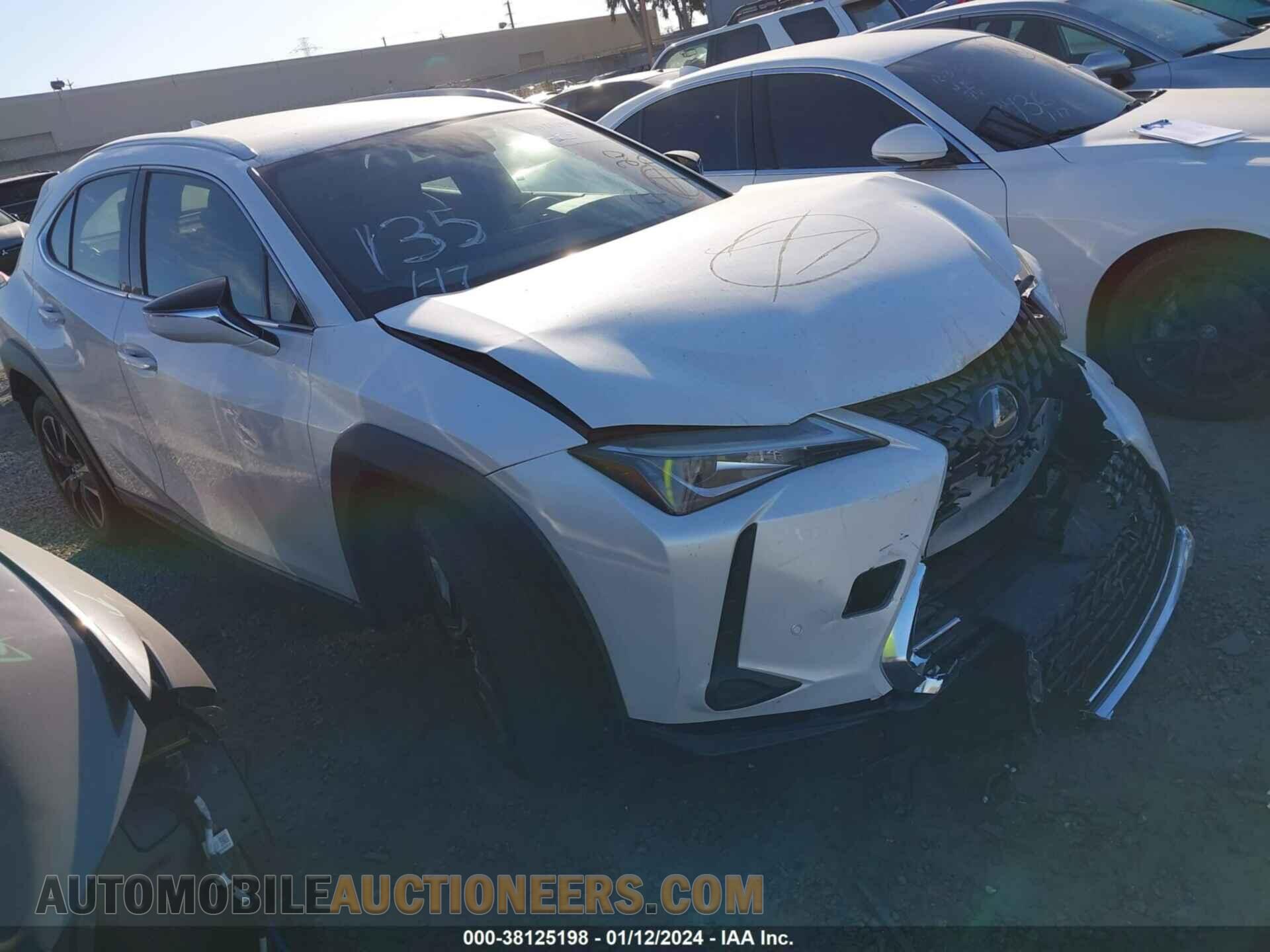 JTHX3JBH9M2042982 LEXUS UX 200 2021