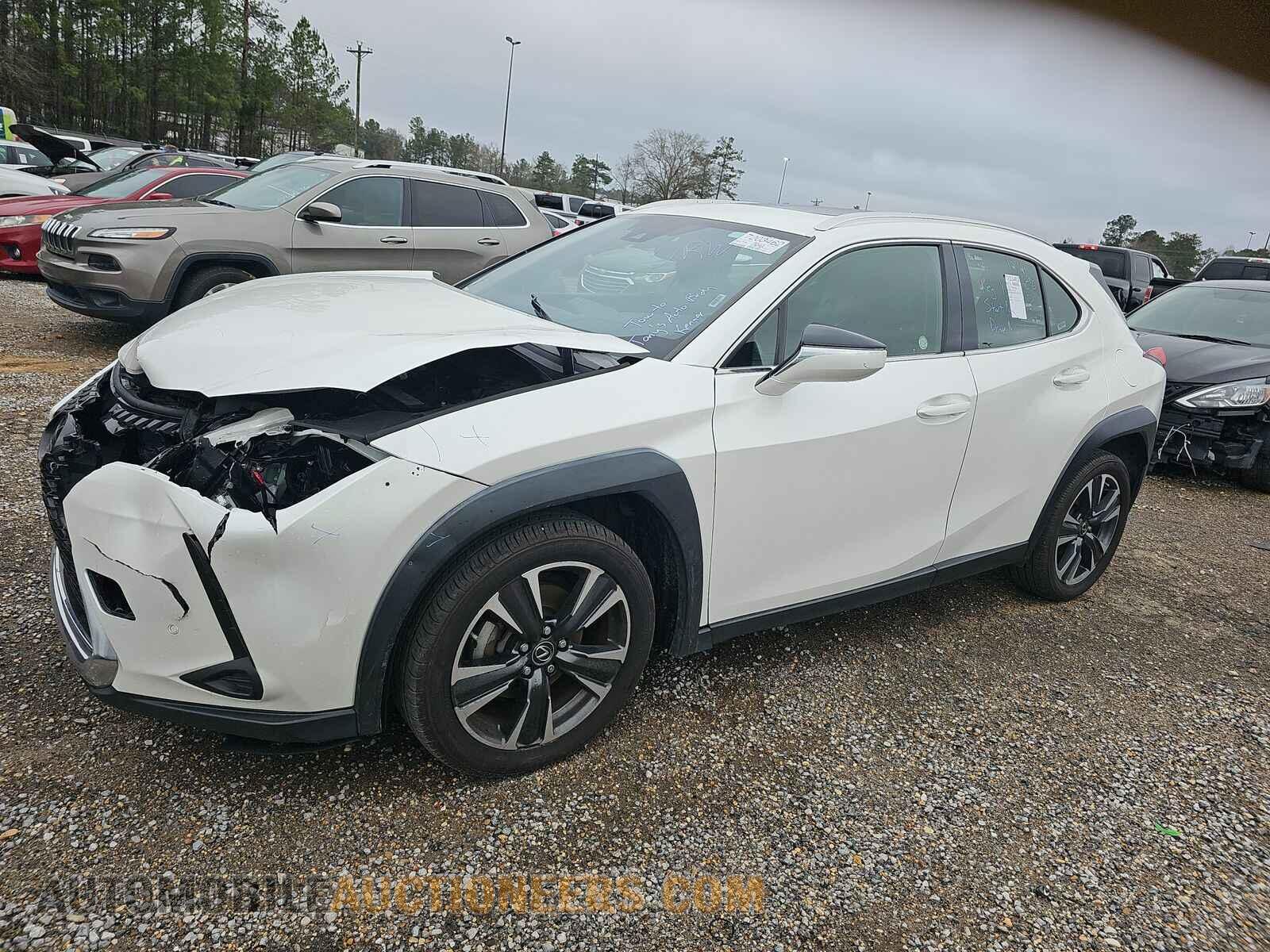 JTHX3JBHXL2031102 Lexus UX 2020
