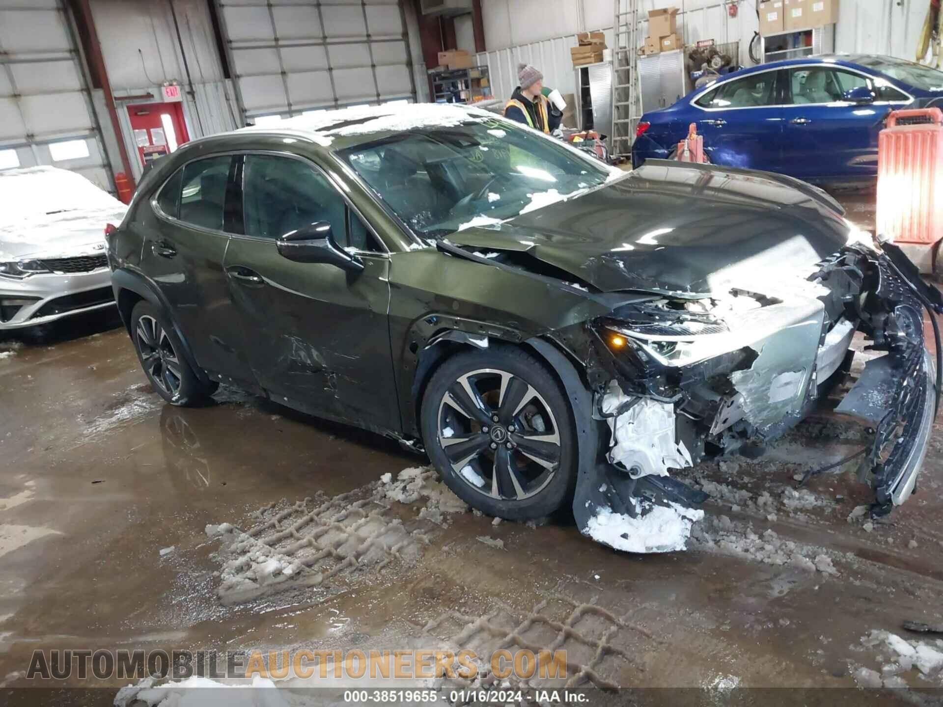 JTHX3JBHXM2044918 LEXUS UX 200 2021