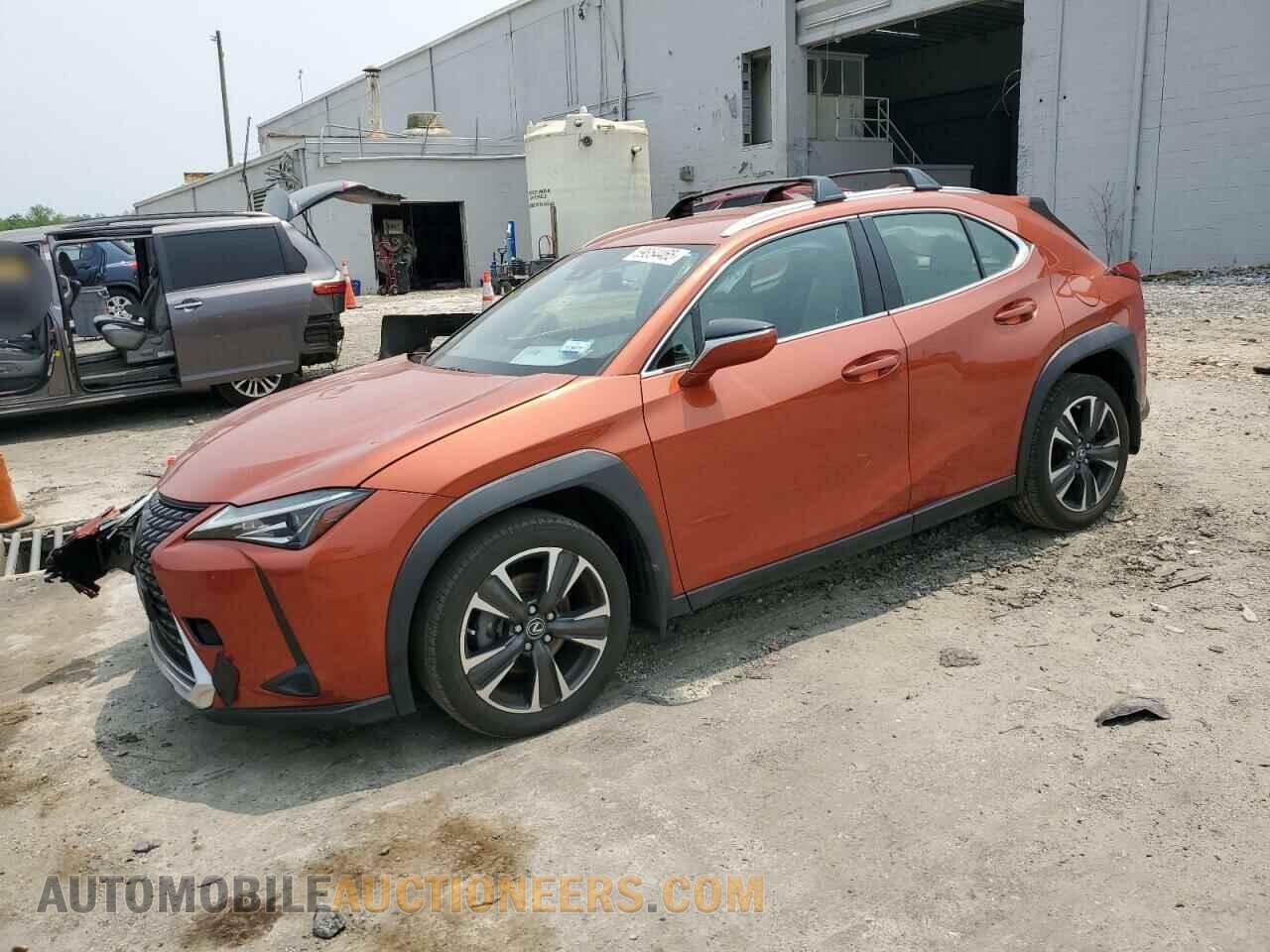 JTHY3JBH0K2005692 LEXUS UX 200 2019