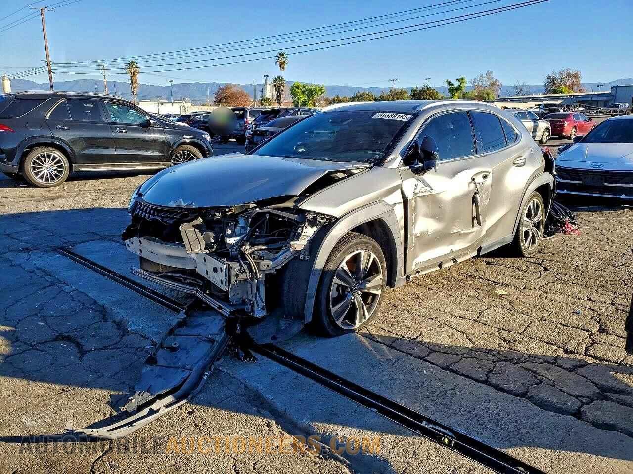 JTHY3JBH2K2016774 LEXUS UX 200 2019