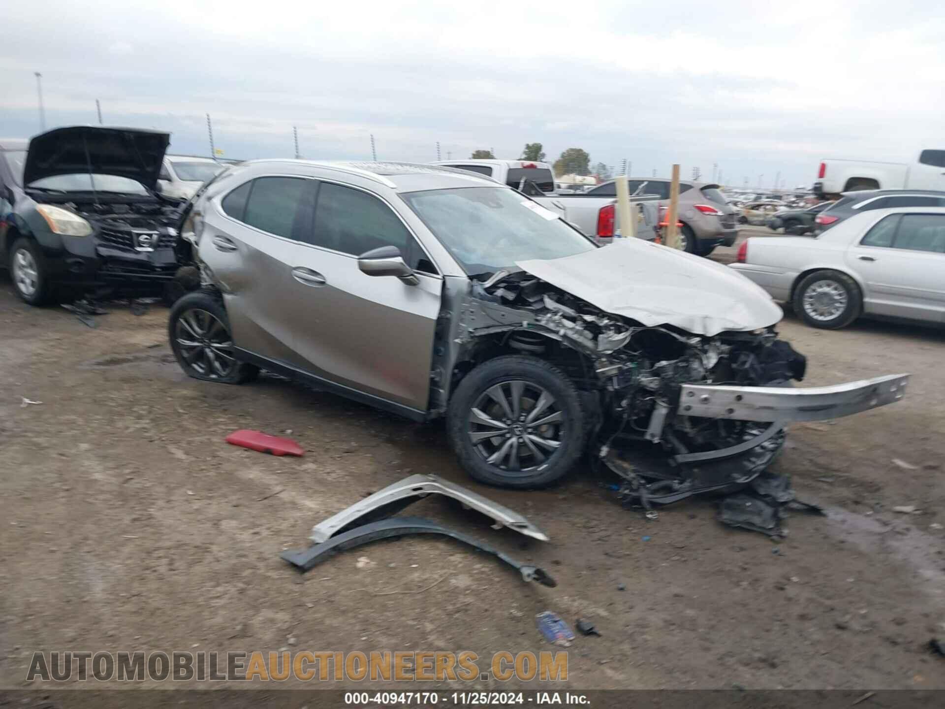 JTHY3JBH2K2018332 LEXUS UX 200 2019