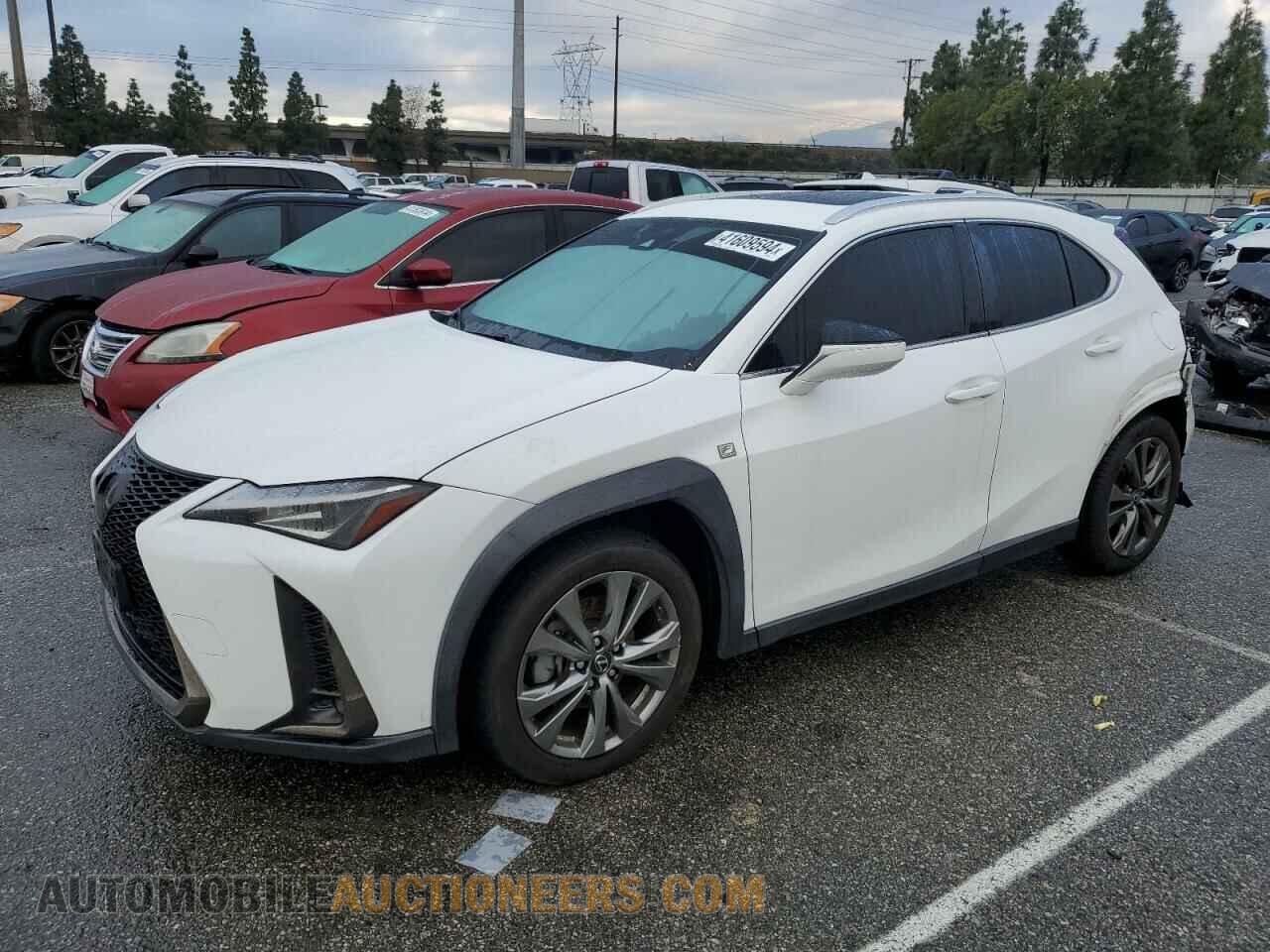JTHY3JBH3K2001877 LEXUS UX 200 2019