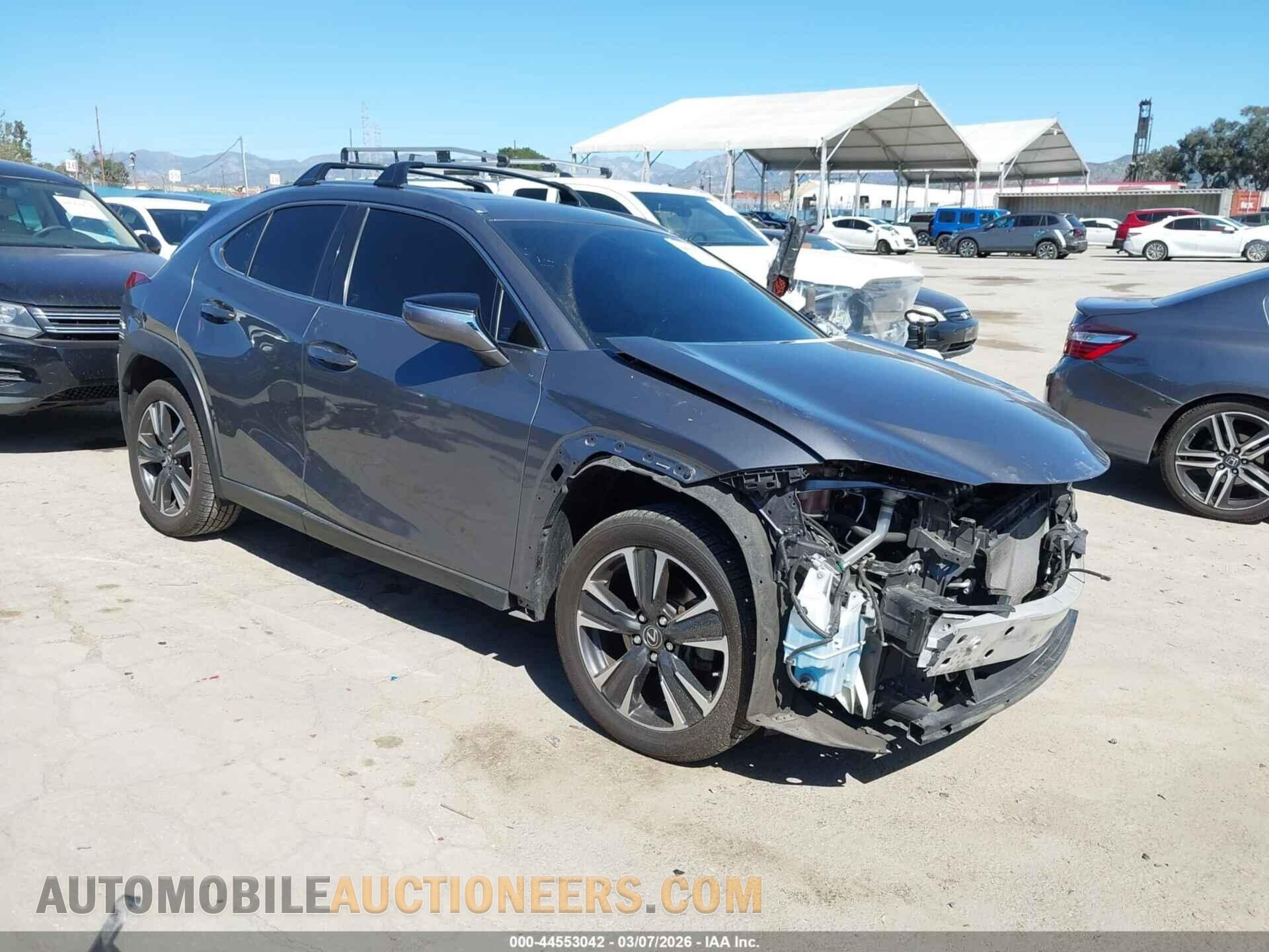 JTHY3JBH3K2005895 LEXUS UX 200 2019