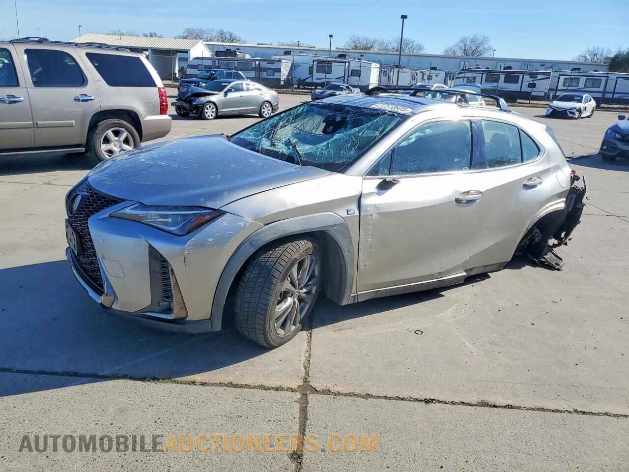 JTHY3JBH3K2018601 LEXUS UX 200 2019