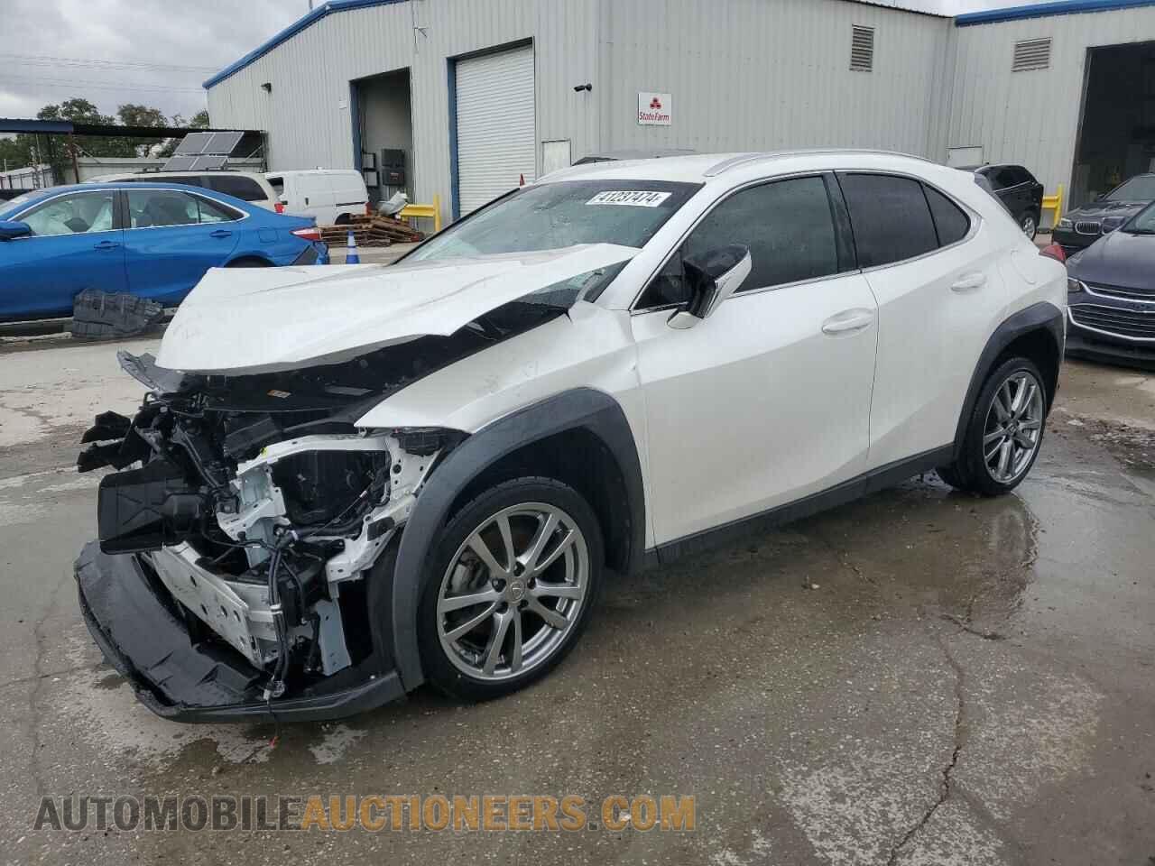 JTHY3JBH3K2019974 LEXUS UX 200 2019