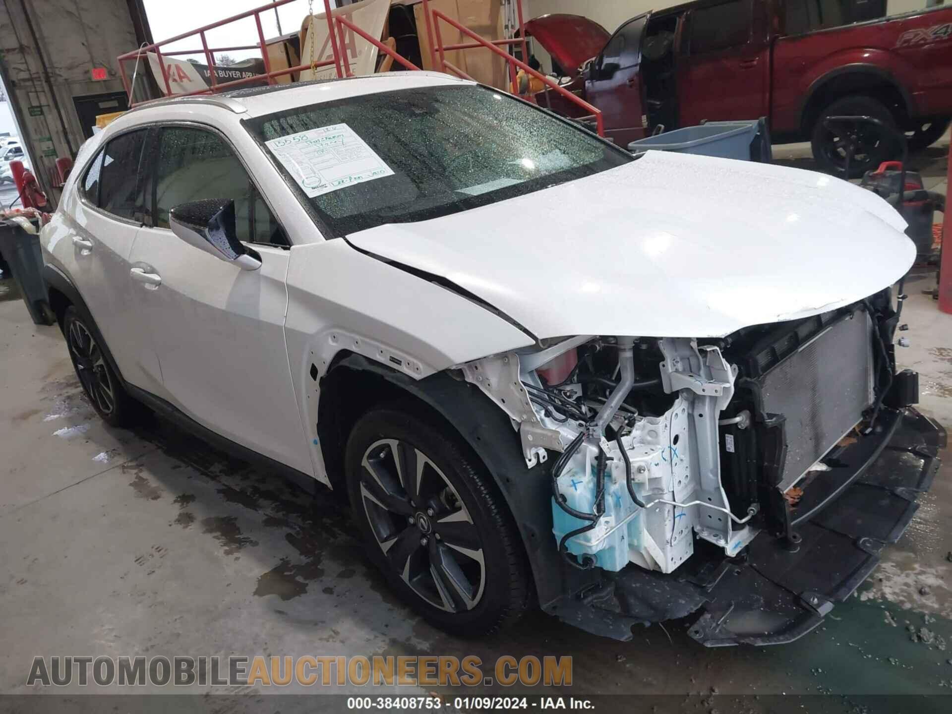 JTHY3JBH4K2004464 LEXUS UX 200 2019
