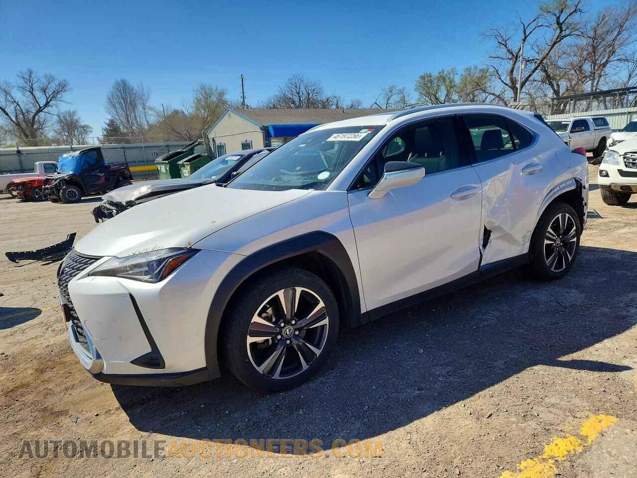 JTHY3JBH5K2004067 LEXUS UX 200 BA 2019