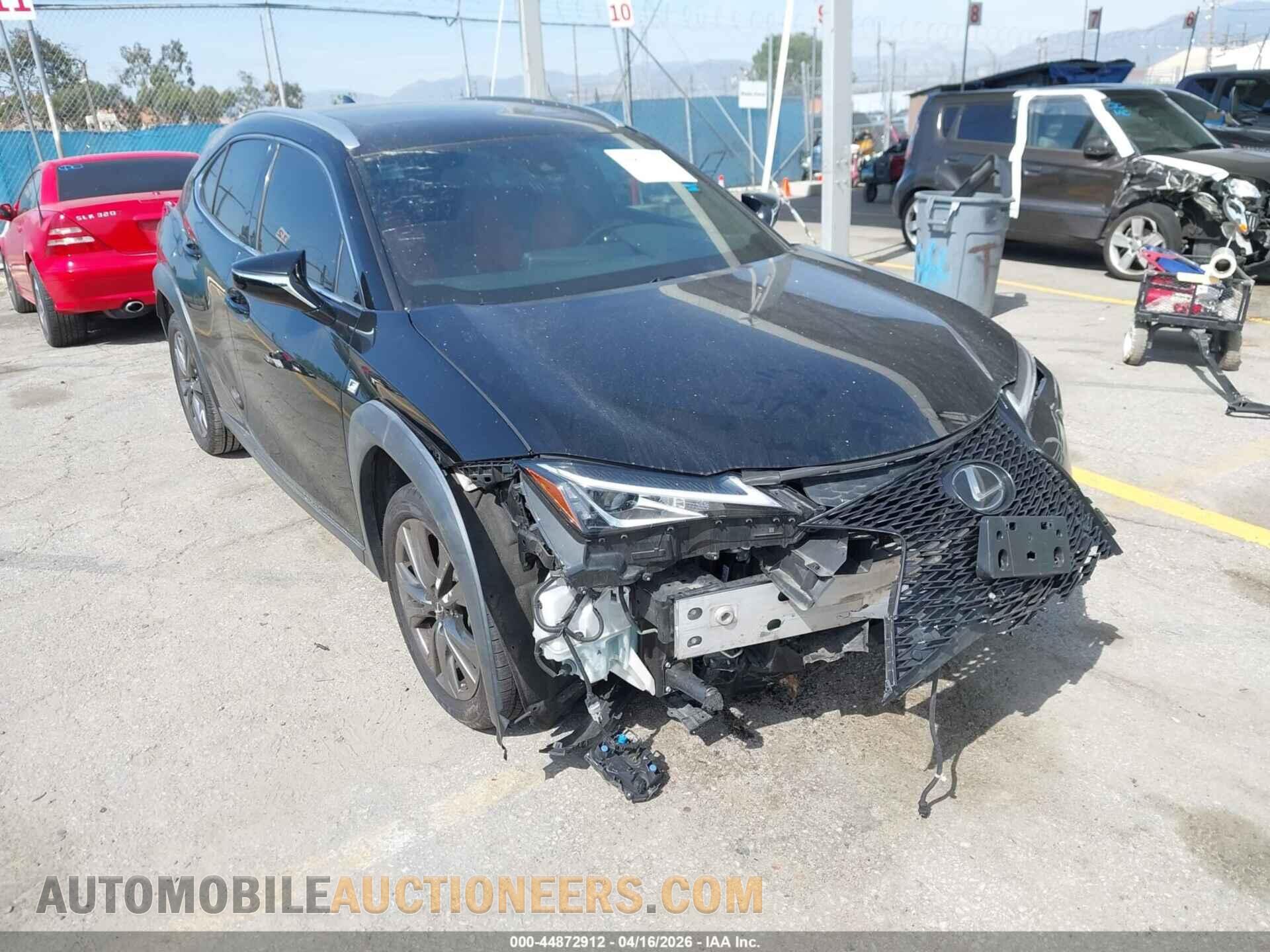 JTHY3JBH5K2004876 LEXUS UX 200 2019