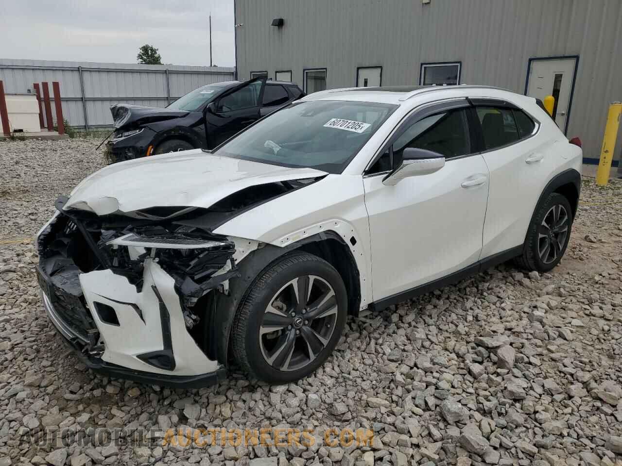 JTHY3JBH5K2011827 LEXUS UX 200 2019
