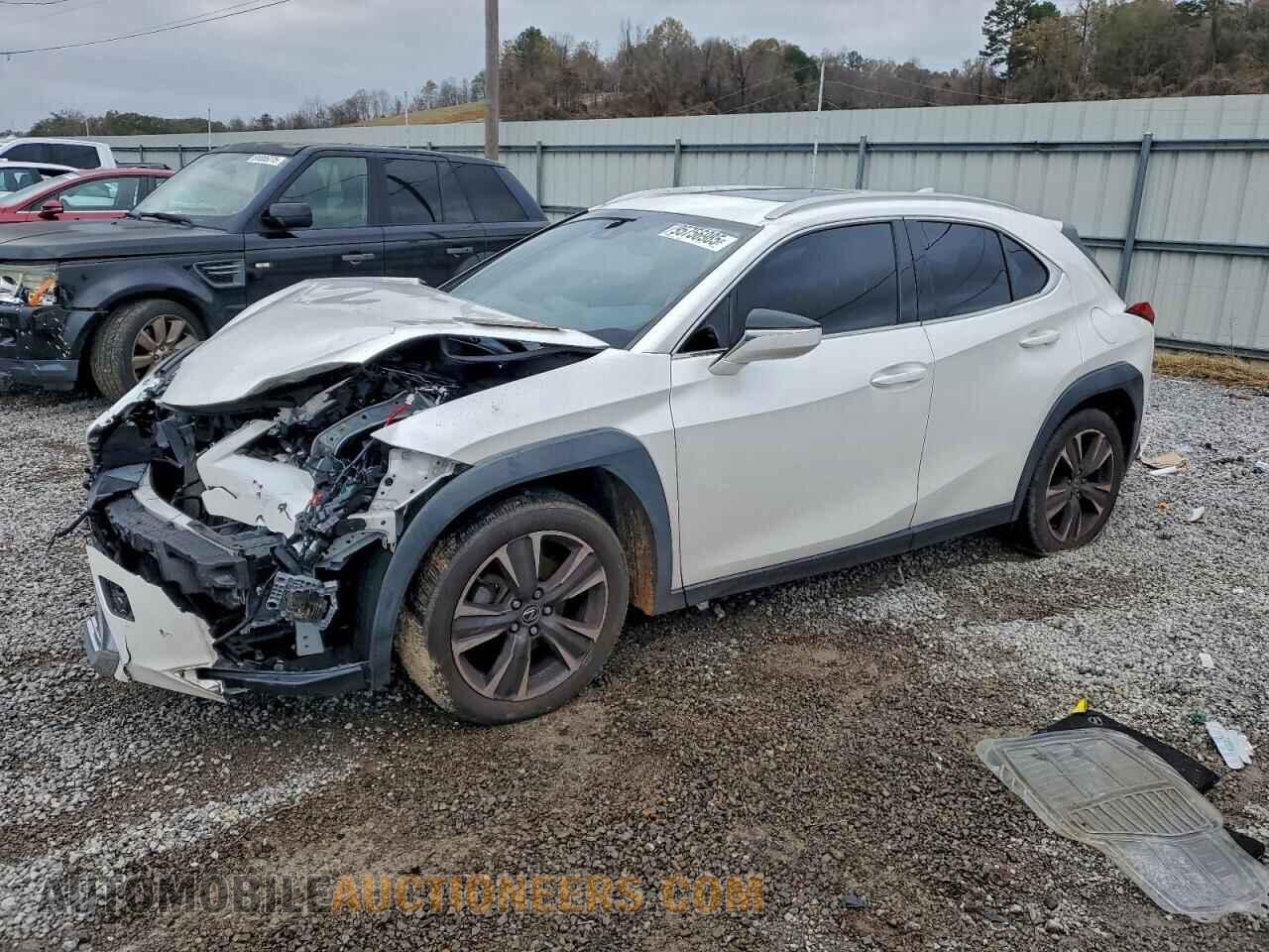 JTHY3JBH6K2000691 LEXUS UX 200 2019