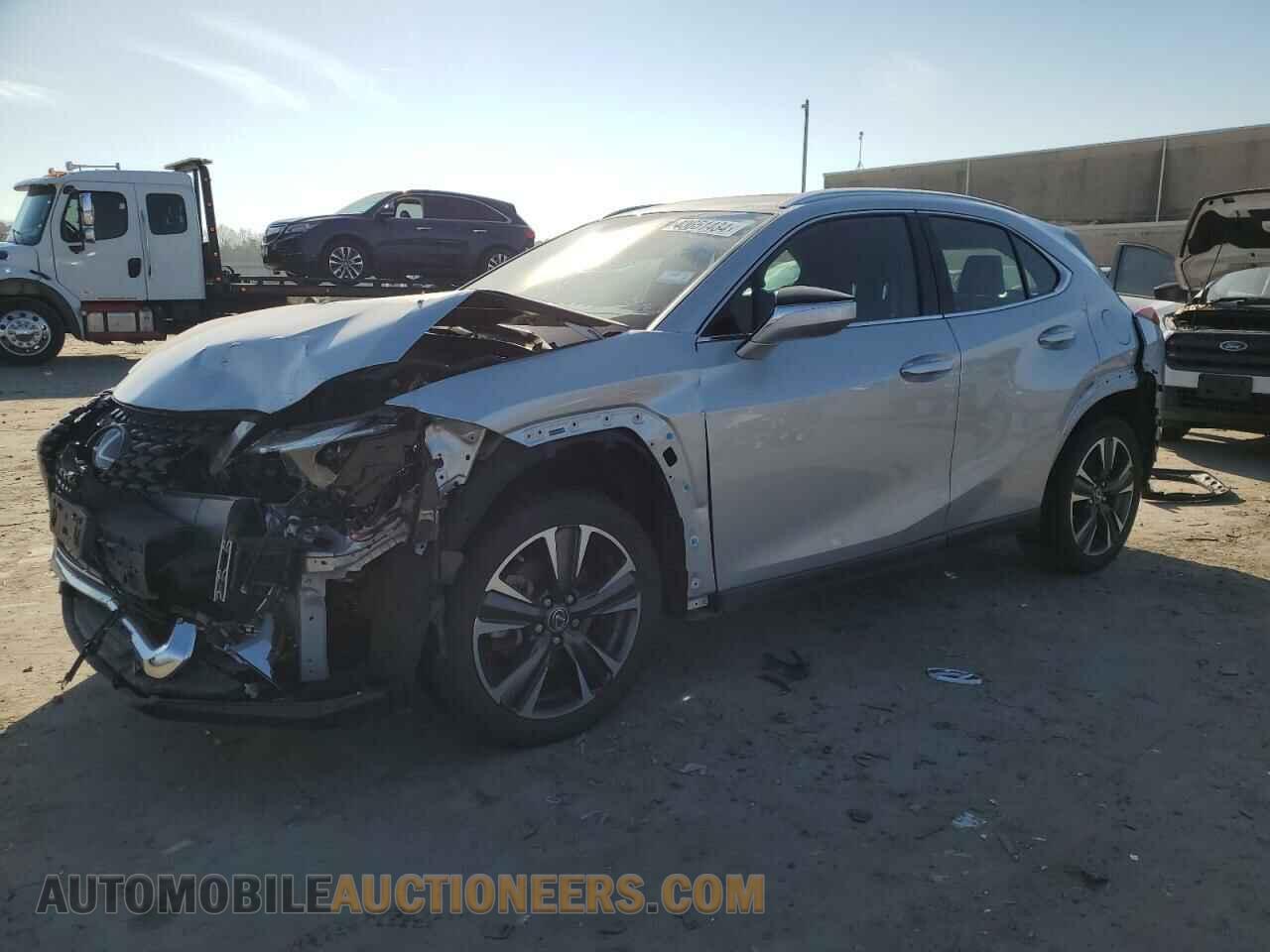 JTHY3JBH6K2000948 LEXUS UX 200 2019