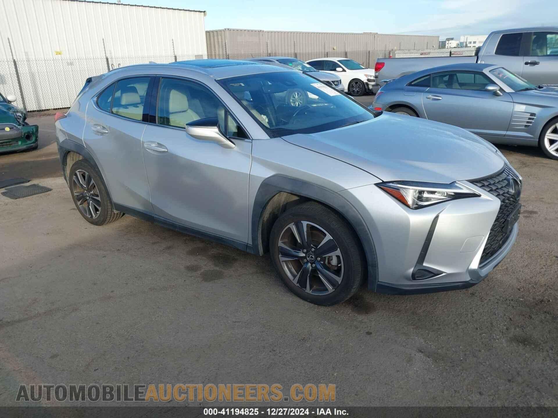 JTHY3JBH6K2001694 LEXUS UX 200 2019