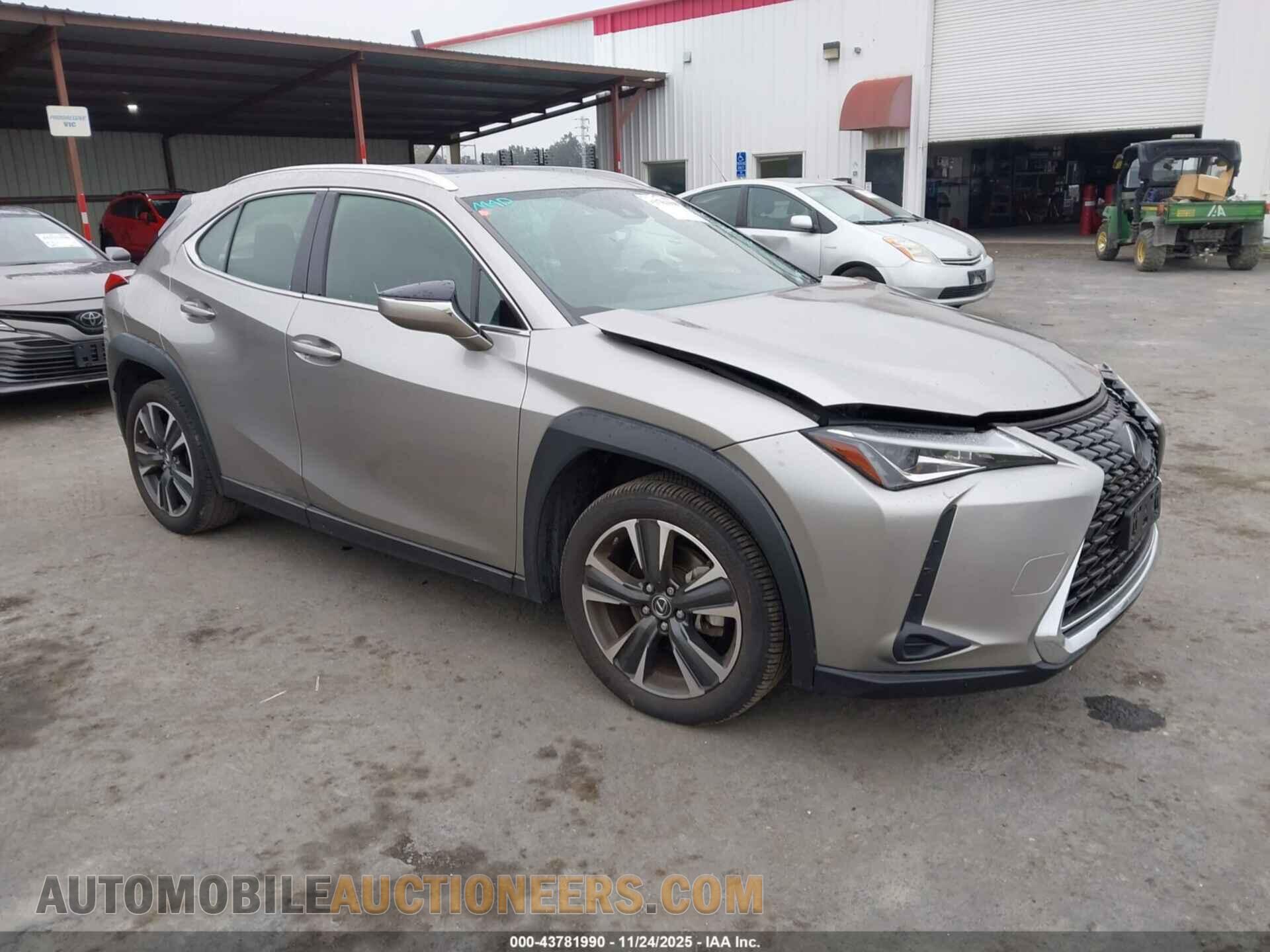 JTHY3JBH6K2015532 LEXUS UX 200 2019