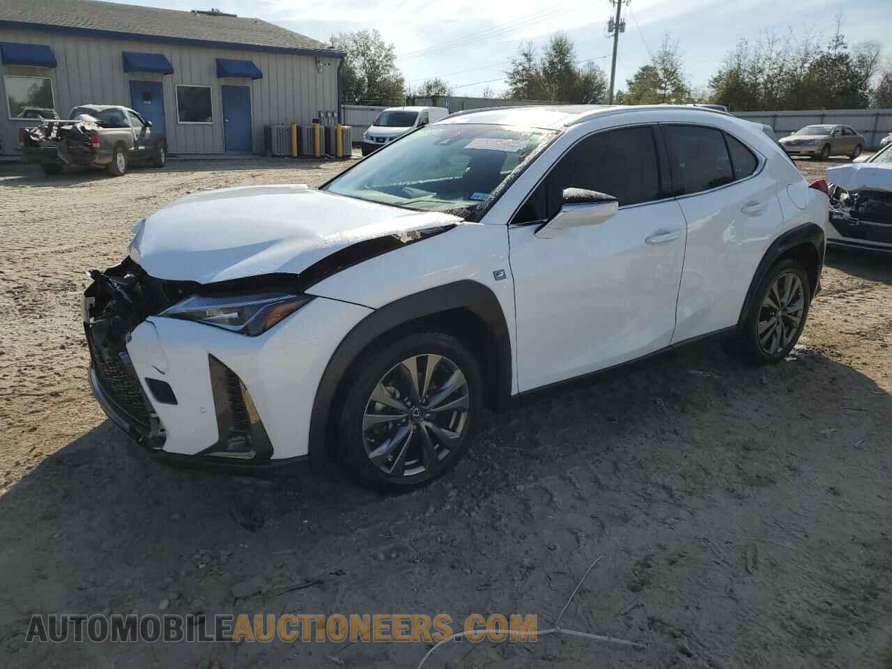 JTHY3JBH7K2013160 LEXUS UX 200 2019