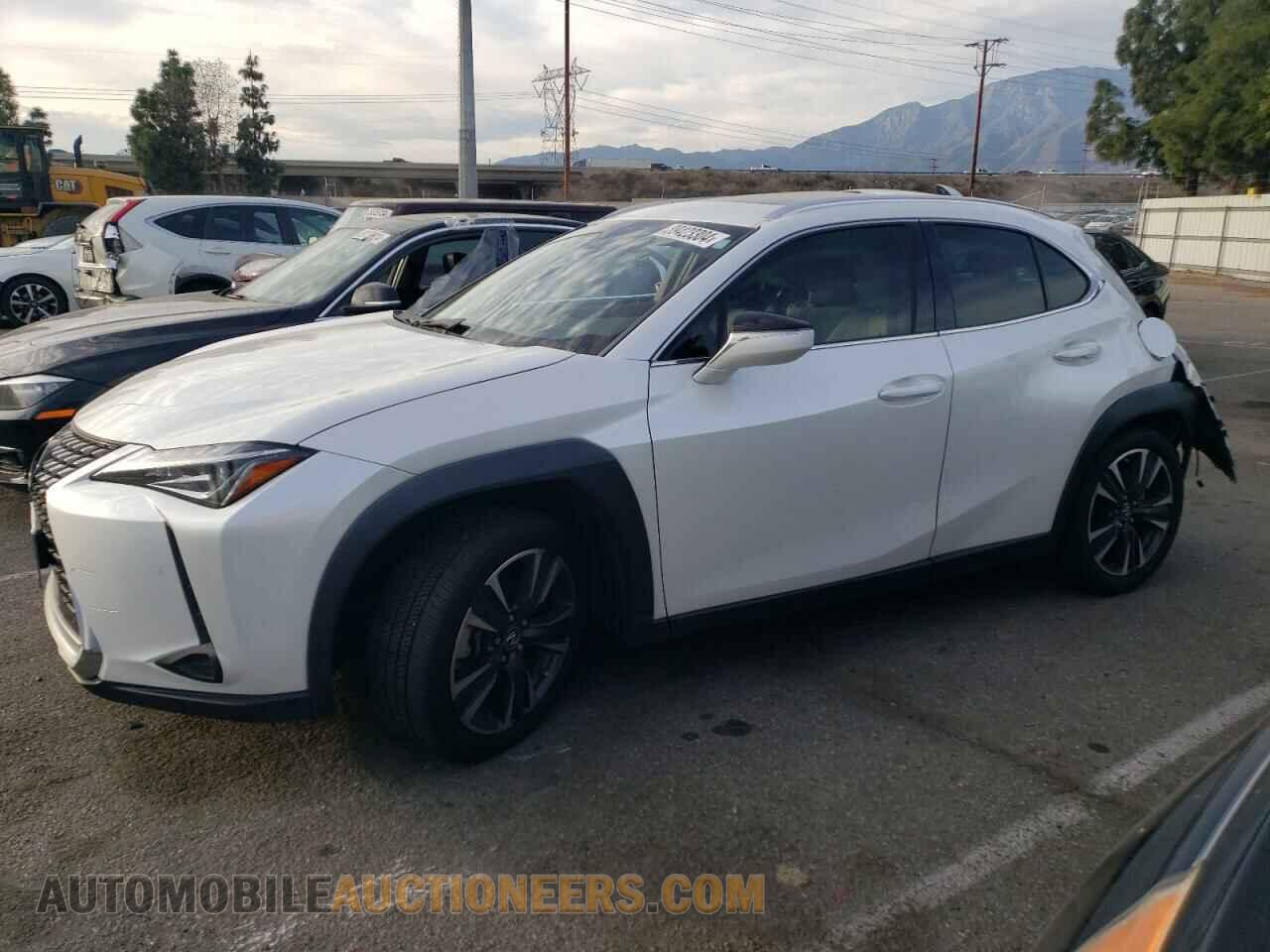 JTHY3JBH7K2017371 LEXUS UX 200 2019