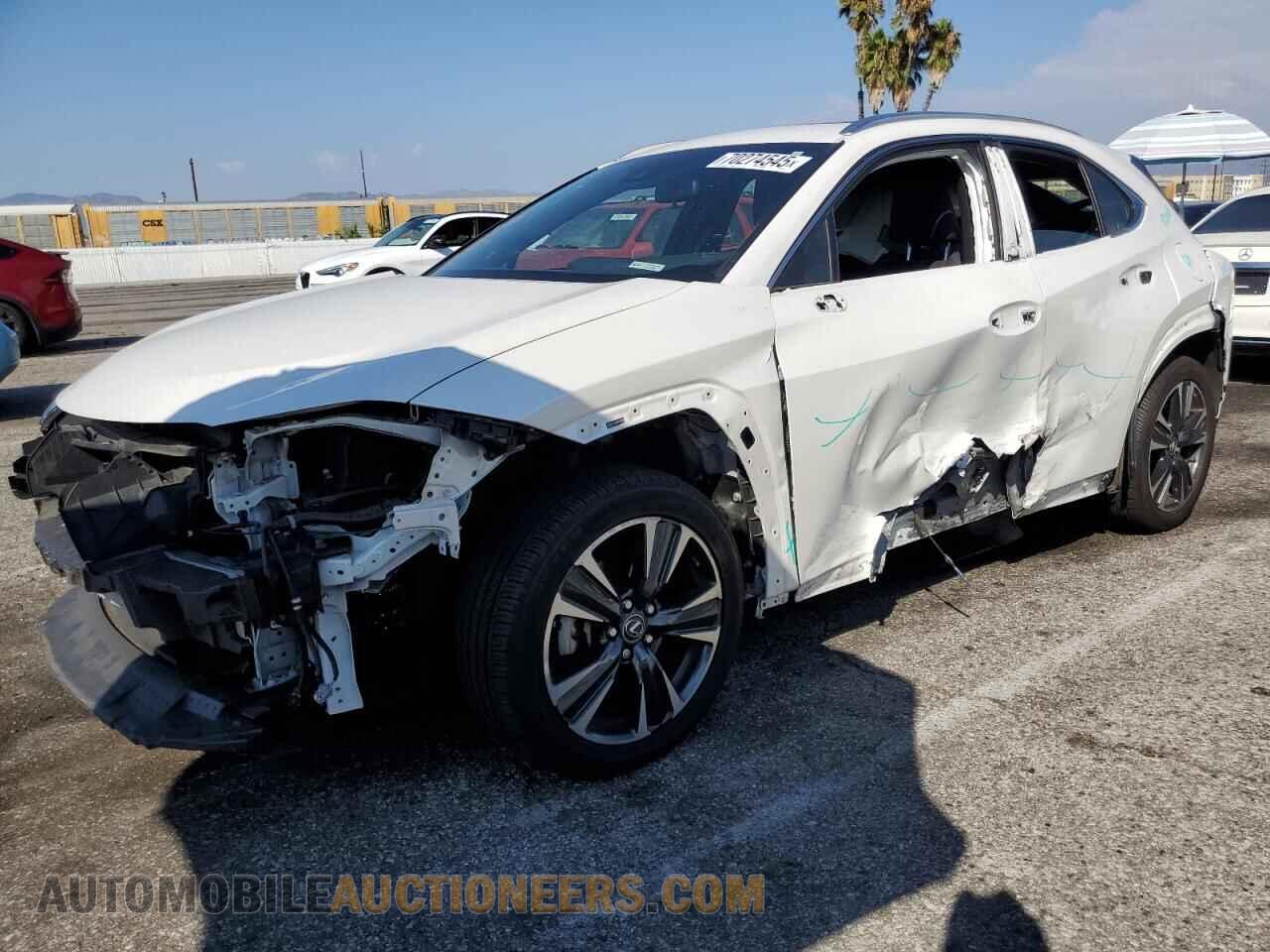 JTHY3JBHXK2002136 LEXUS UX 200 2019