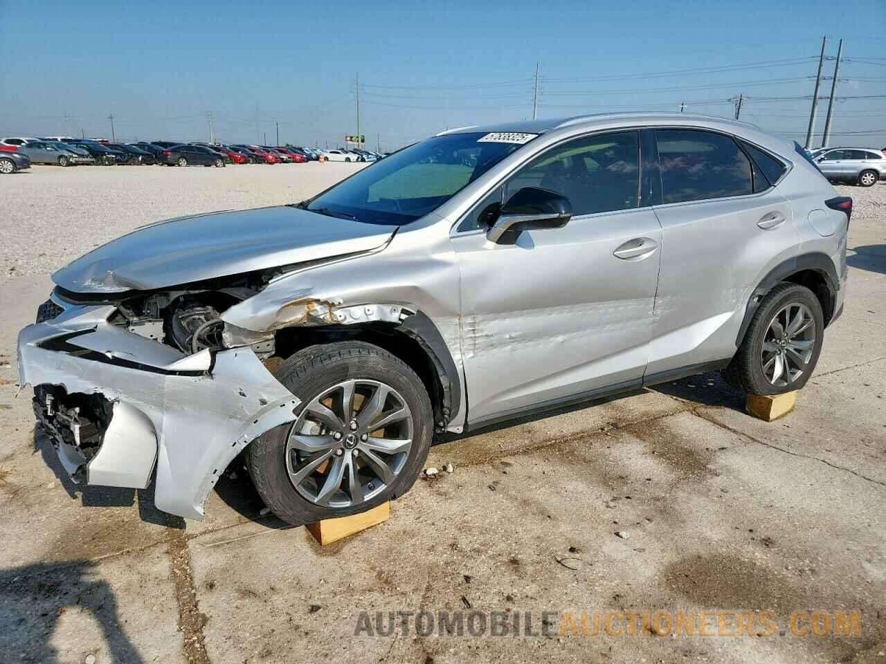 JTJYARBZXH2081618 LEXUS NX 2017