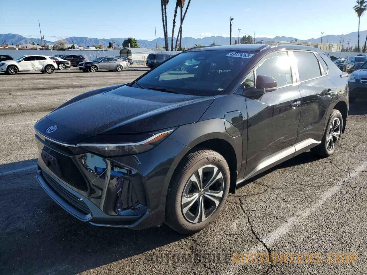JTMAAAAA6RA038032 TOYOTA BZ4X XLE 2024