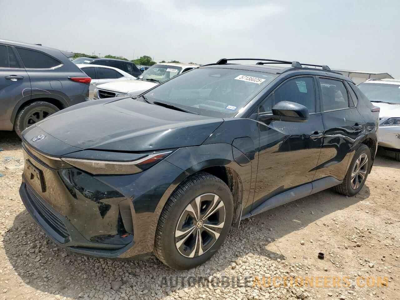 JTMAAAAA7RA050030 TOYOTA BZ4X XLE 2024