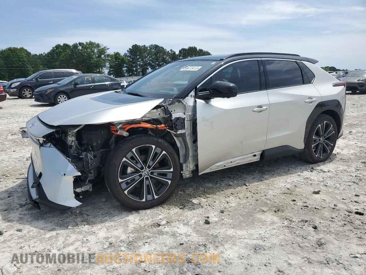 JTMAAAAAXRA031813 TOYOTA BZ4X XLE 2024