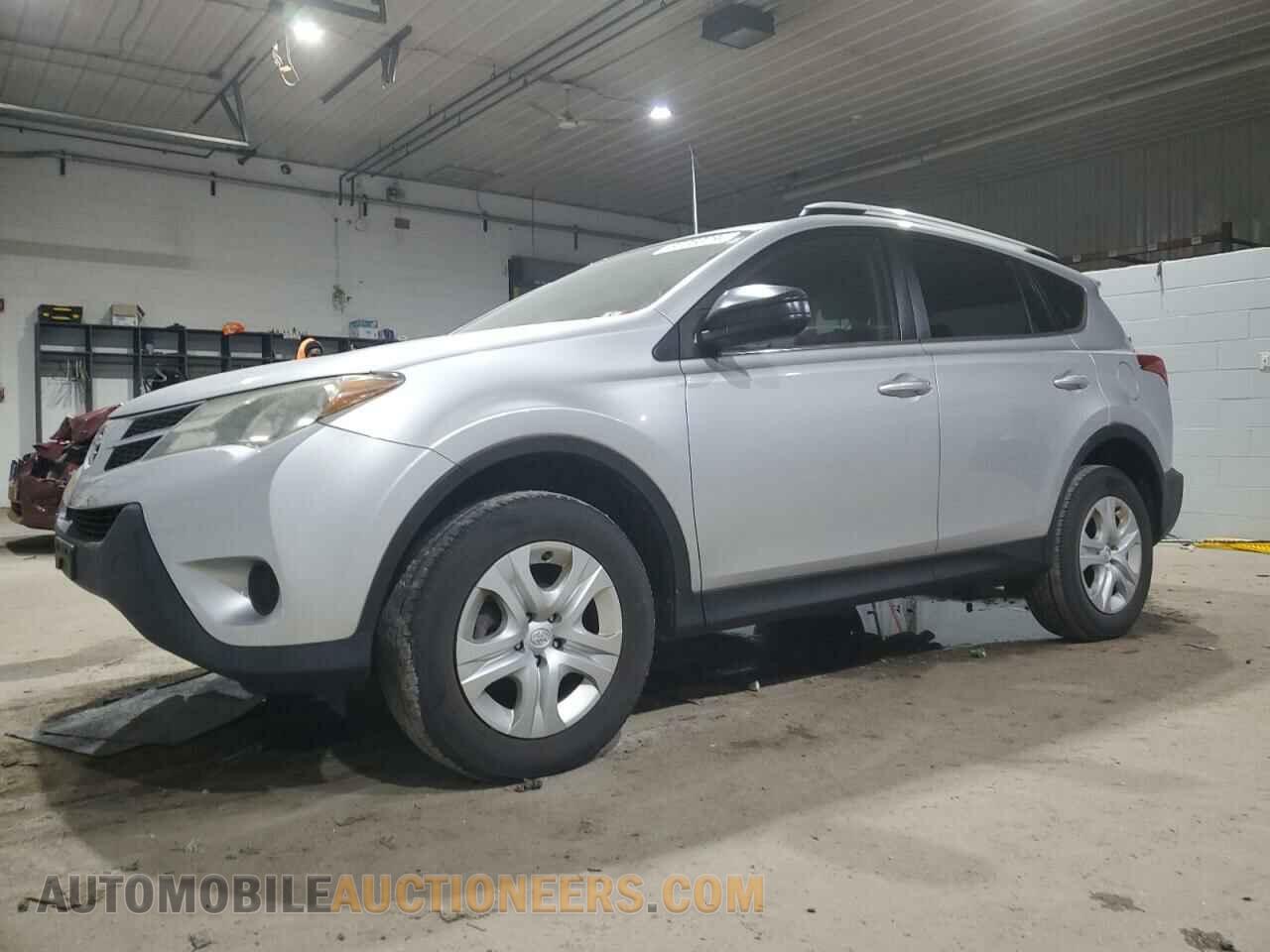 JTMBFREV1FD135571 TOYOTA RAV4 2015