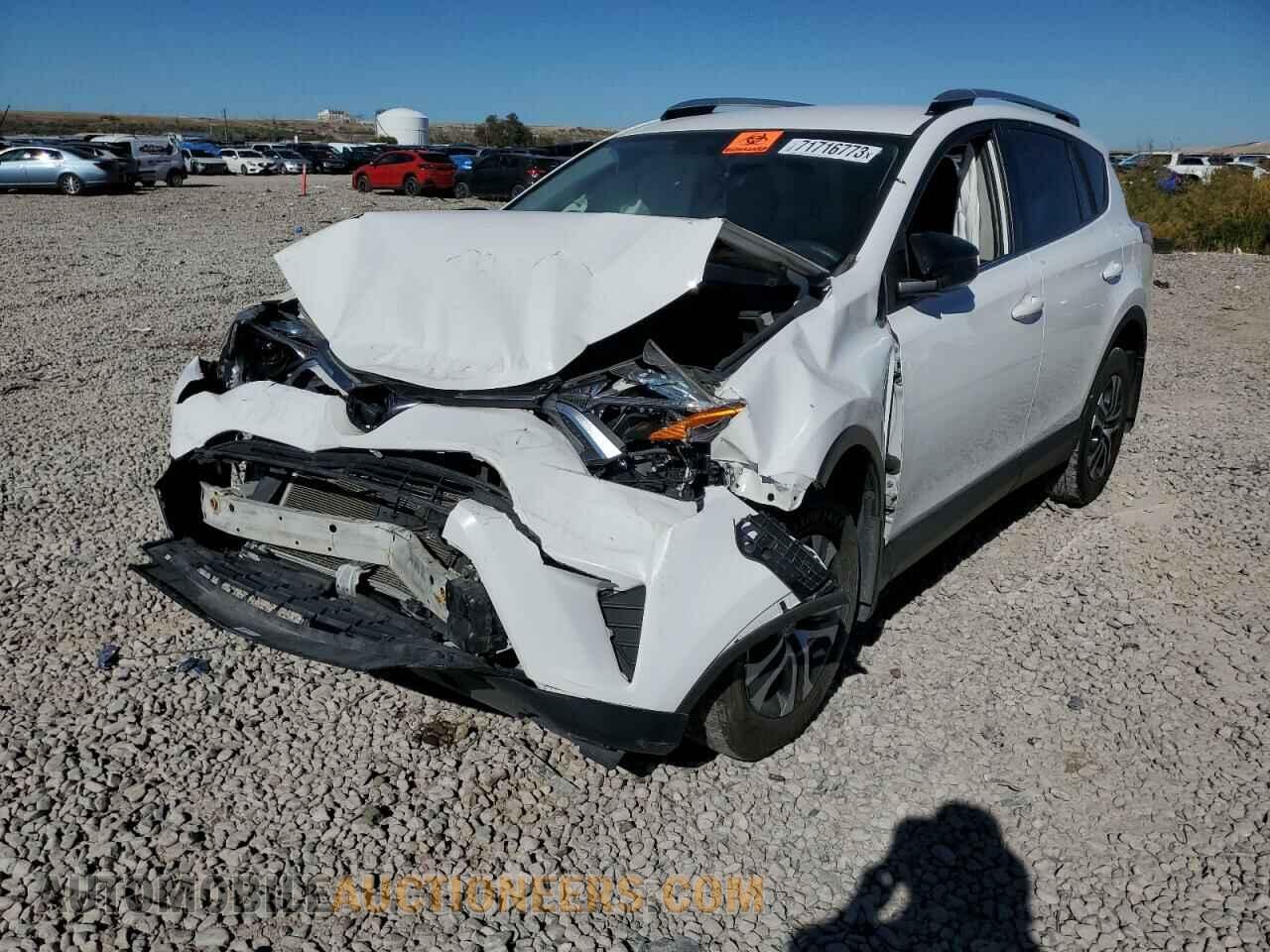 JTMBFREV6GJ098875 TOYOTA RAV4 2016
