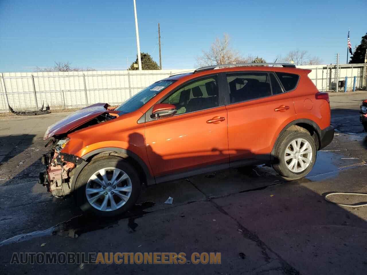 JTMDFREV2FD136947 TOYOTA RAV4 2015