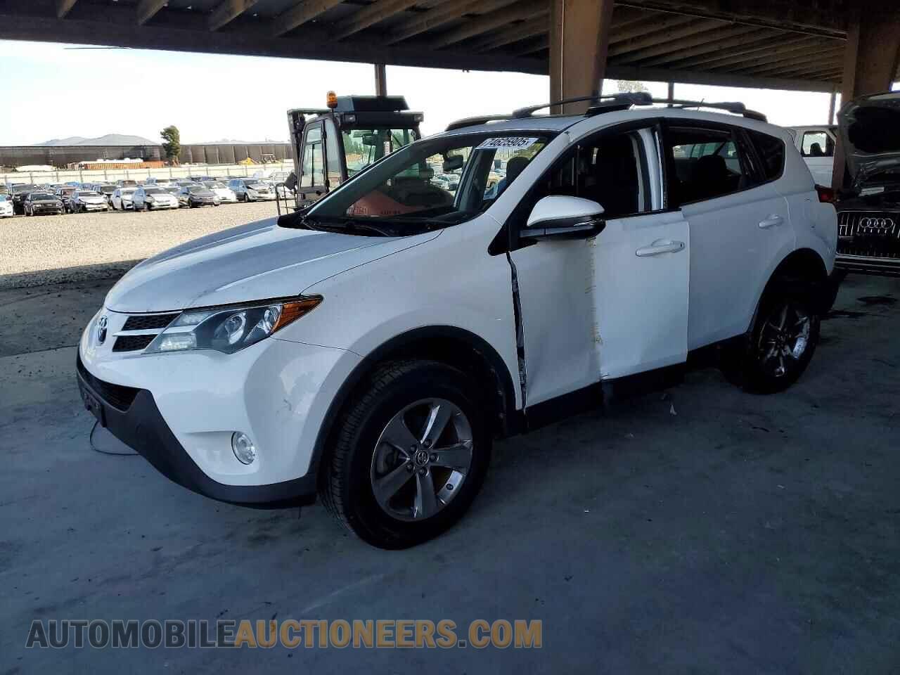 JTMRFREV0FD098088 TOYOTA RAV4 2015