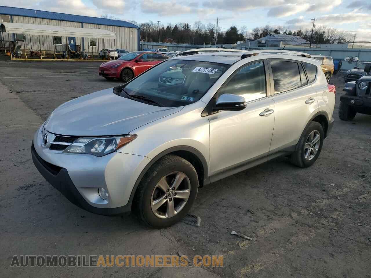 JTMRFREV0FD135611 TOYOTA RAV4 2015