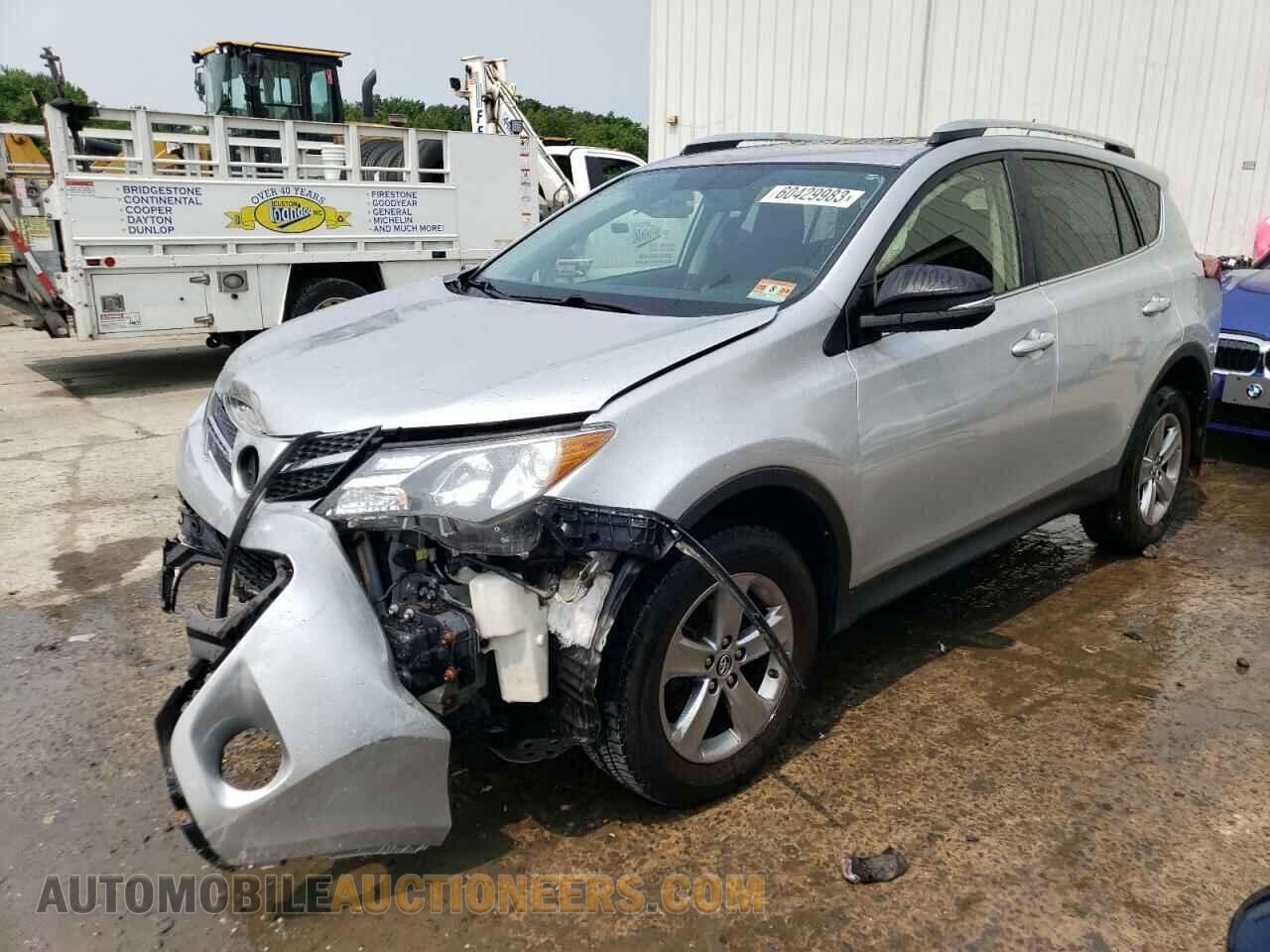 JTMRFREV1FD161165 TOYOTA RAV4 2015