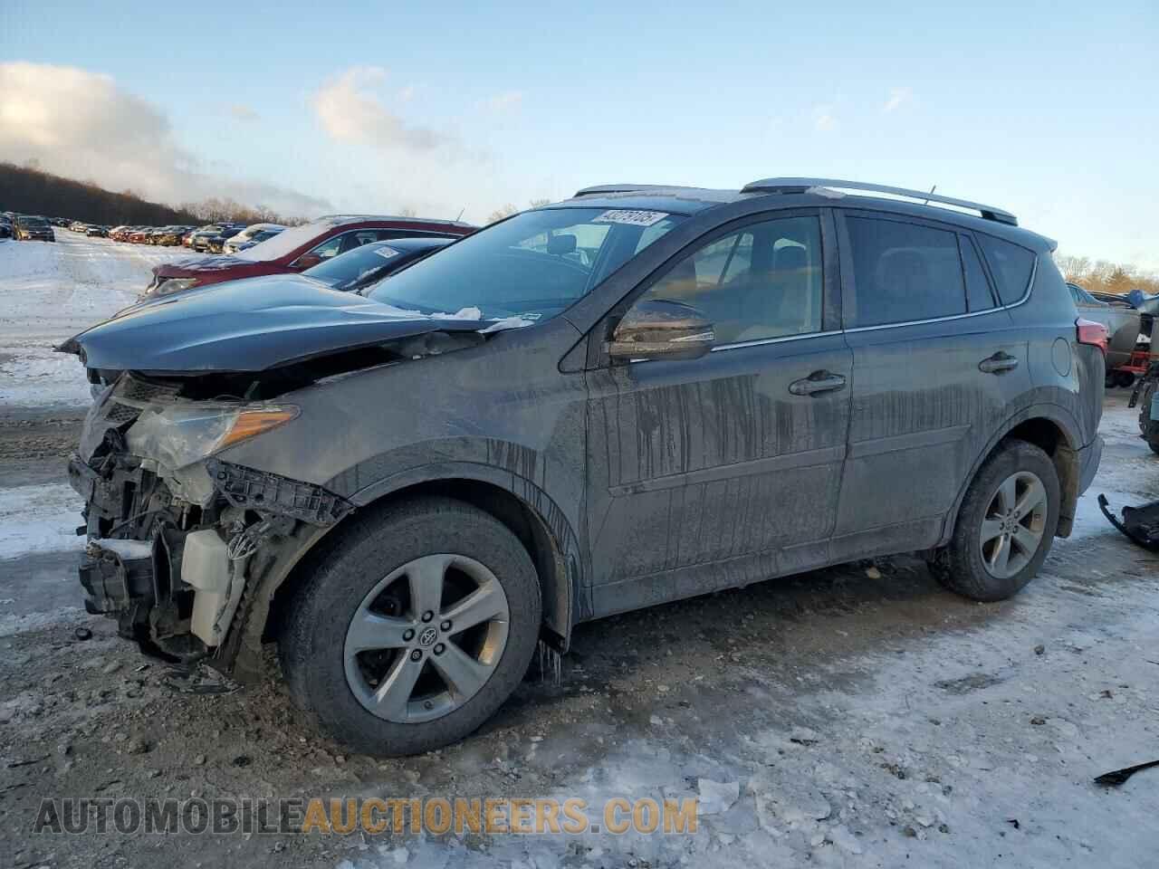 JTMRFREV1FD173526 TOYOTA RAV4 2015