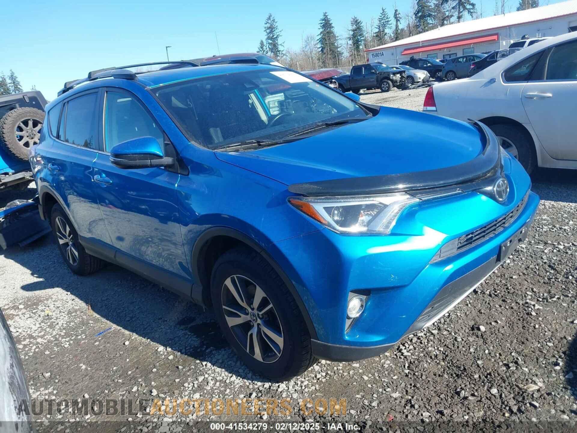 JTMRFREV1HD199708 TOYOTA RAV4 2017