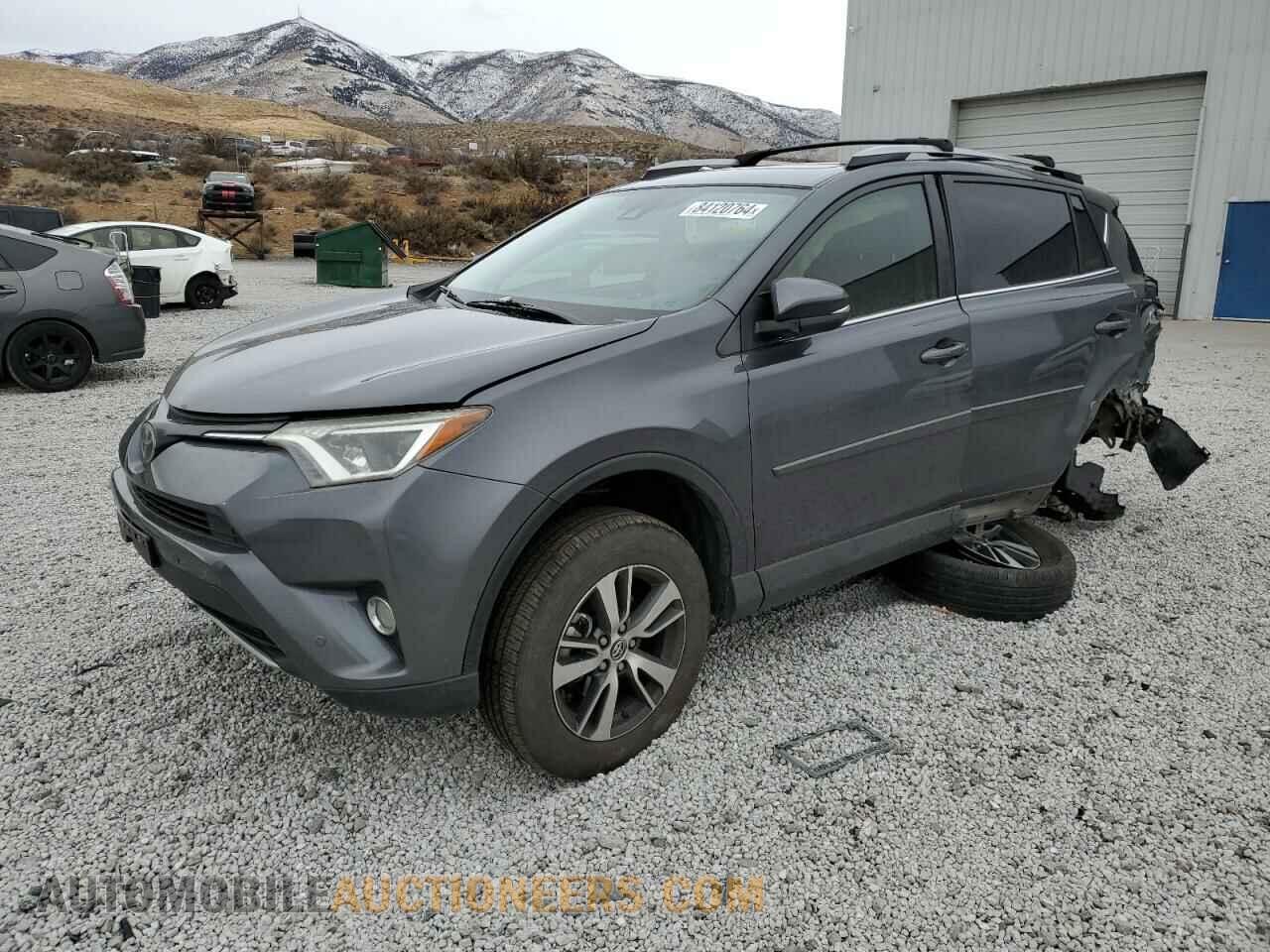JTMRFREV1HD213932 TOYOTA RAV4 2017