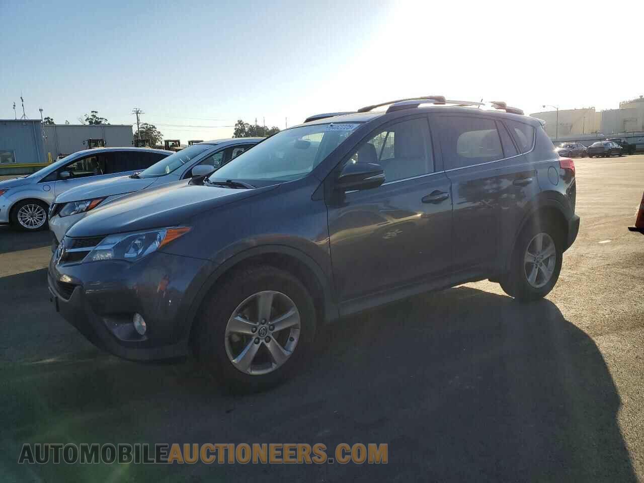 JTMRFREV2FD133777 TOYOTA RAV4 2015