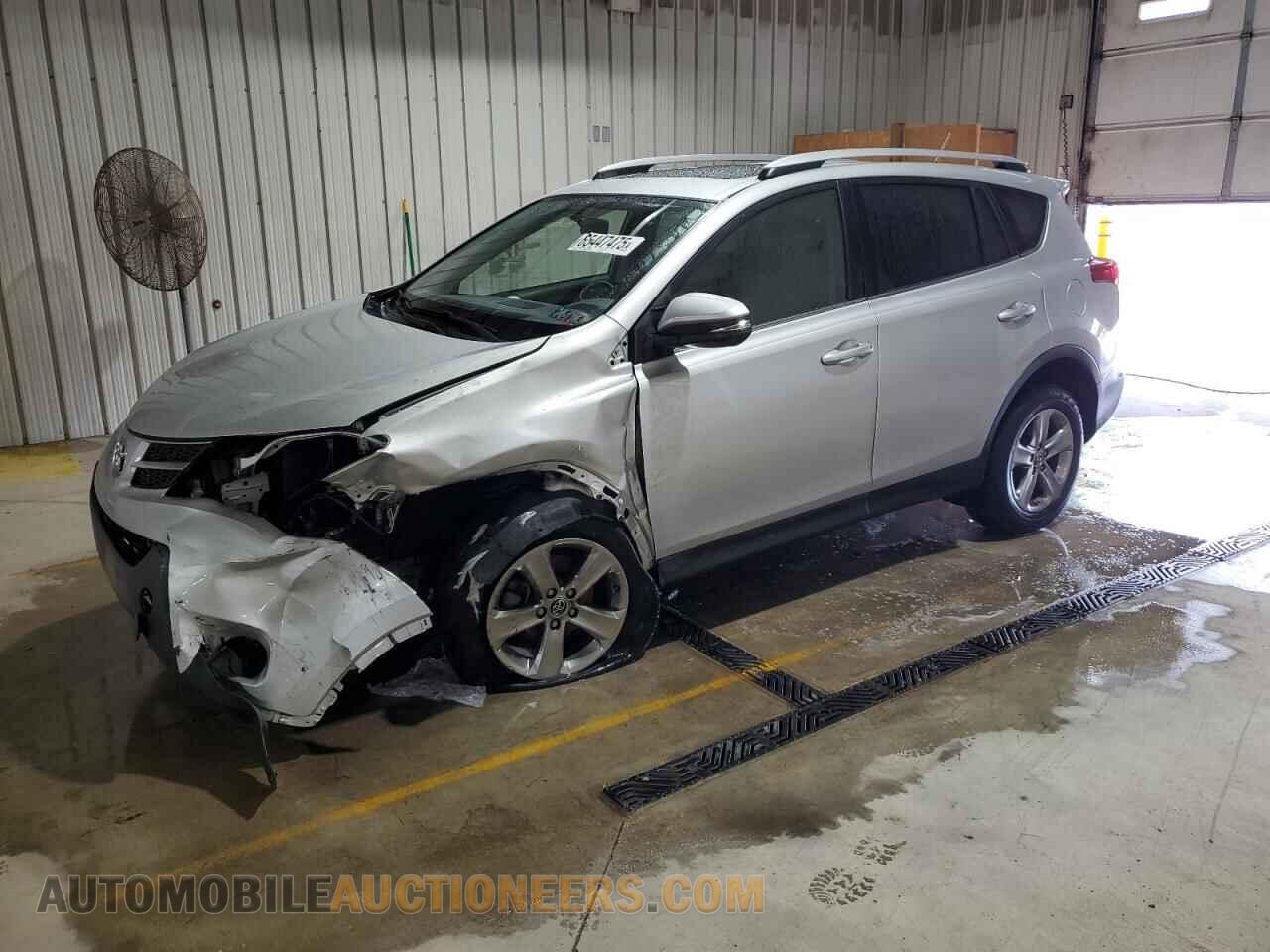 JTMRFREV2FD157822 TOYOTA RAV4 2015