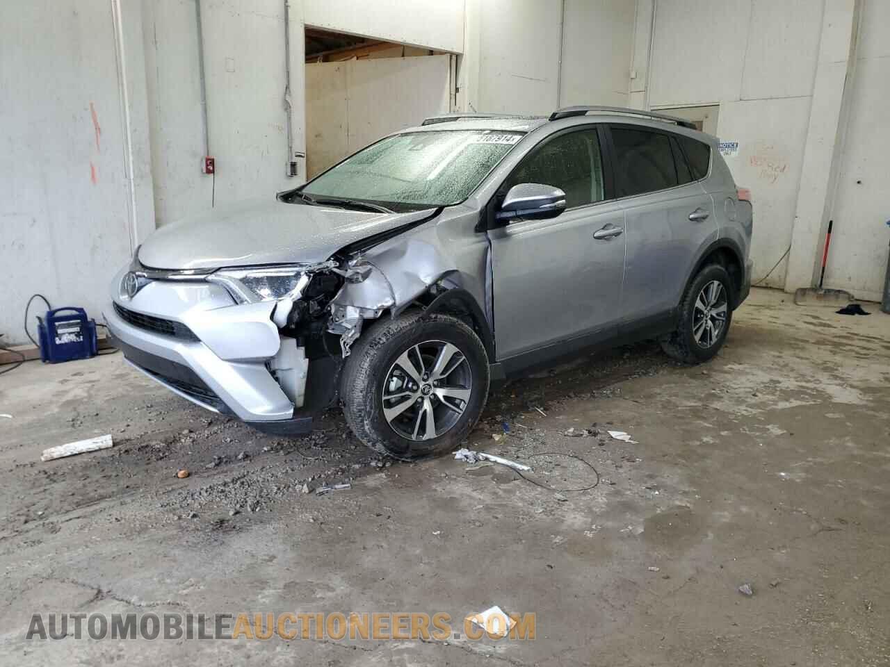JTMRFREV4JD252245 TOYOTA RAV4 2018