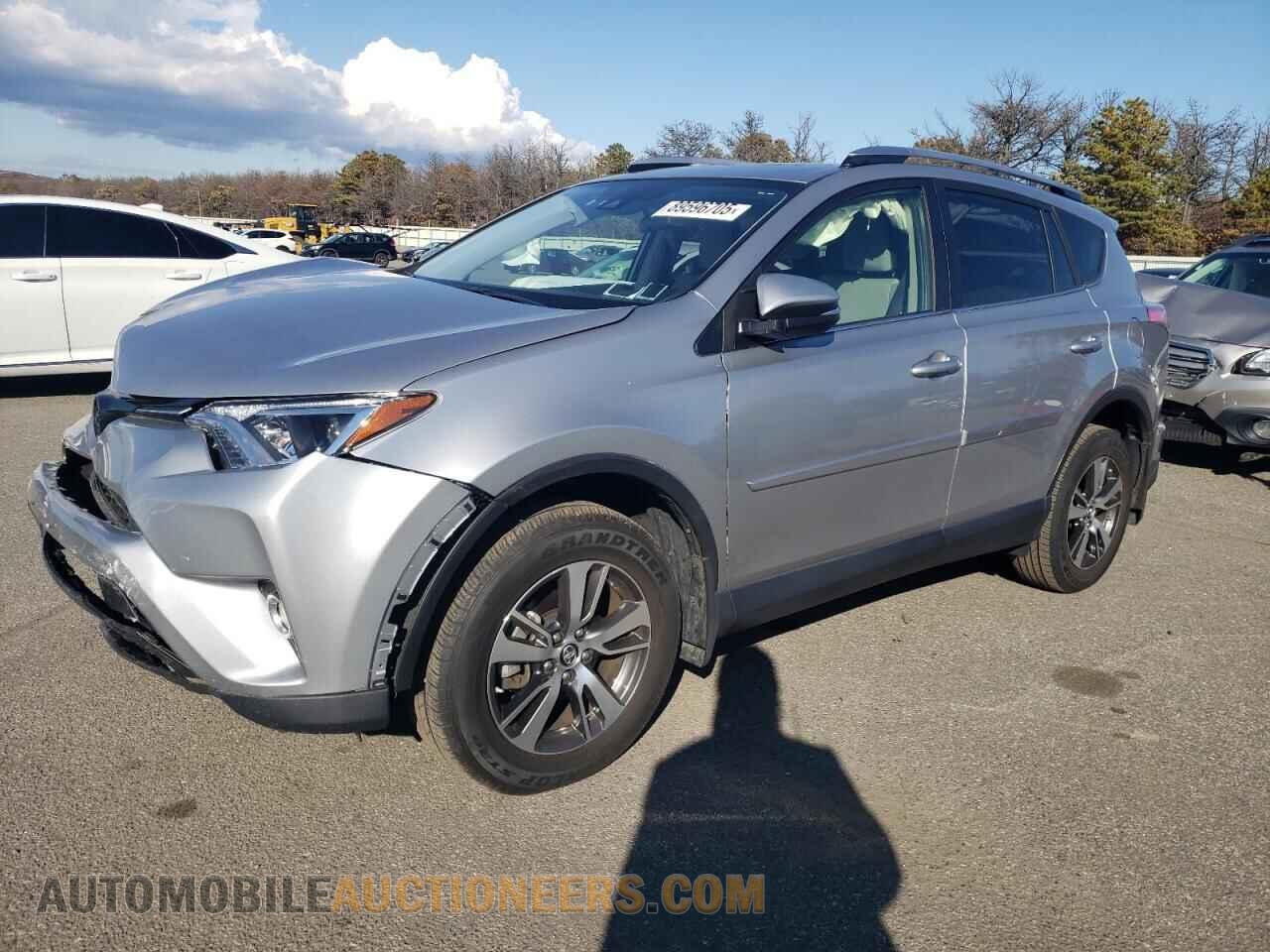 JTMRFREV5JD228634 TOYOTA RAV4 2018