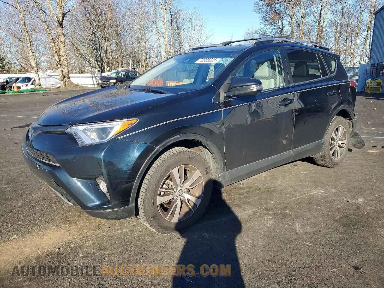 JTMRFREV5JJ722588 TOYOTA RAV4 2018