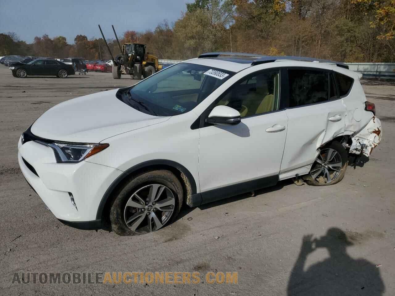 JTMRFREV6GD191800 TOYOTA RAV4 2016