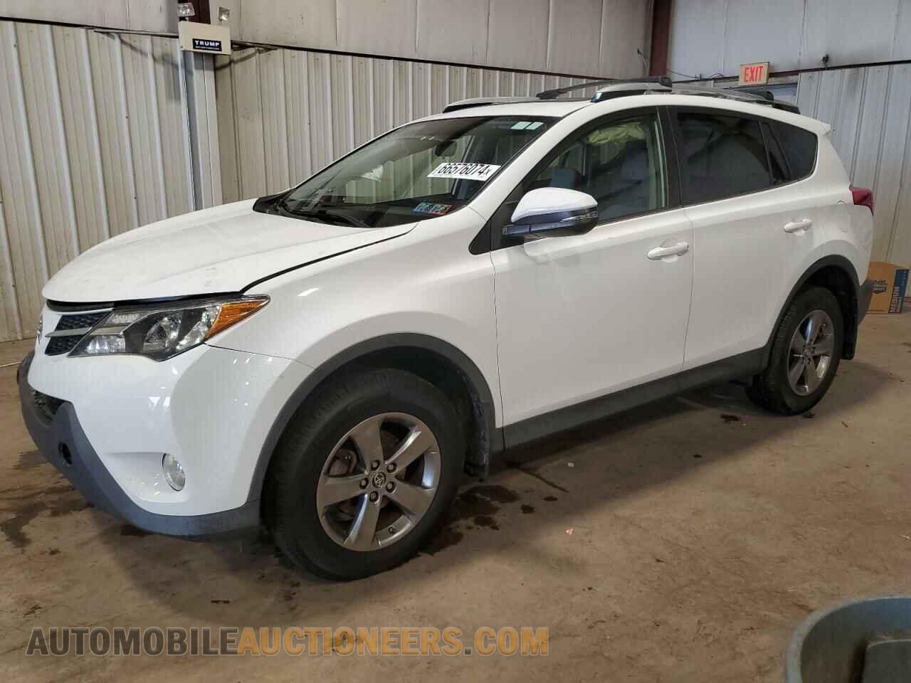 JTMRFREV7FD163485 TOYOTA RAV4 2015