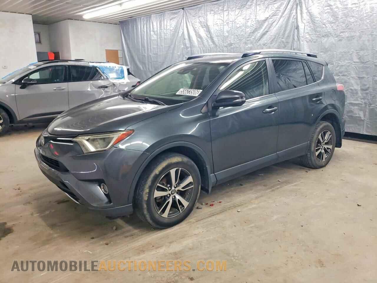 JTMRFREV7HD201638 TOYOTA RAV4 2017