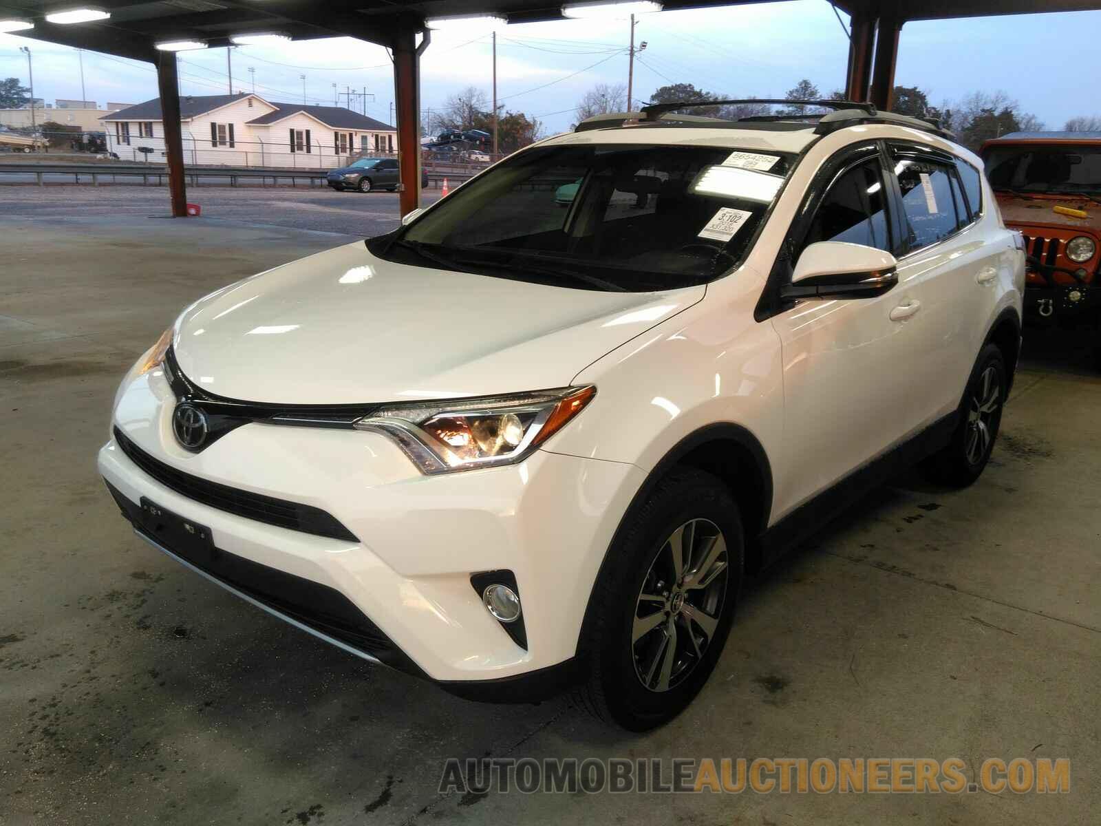 JTMRFREV7JJ738730 Toyota RAV4 2018